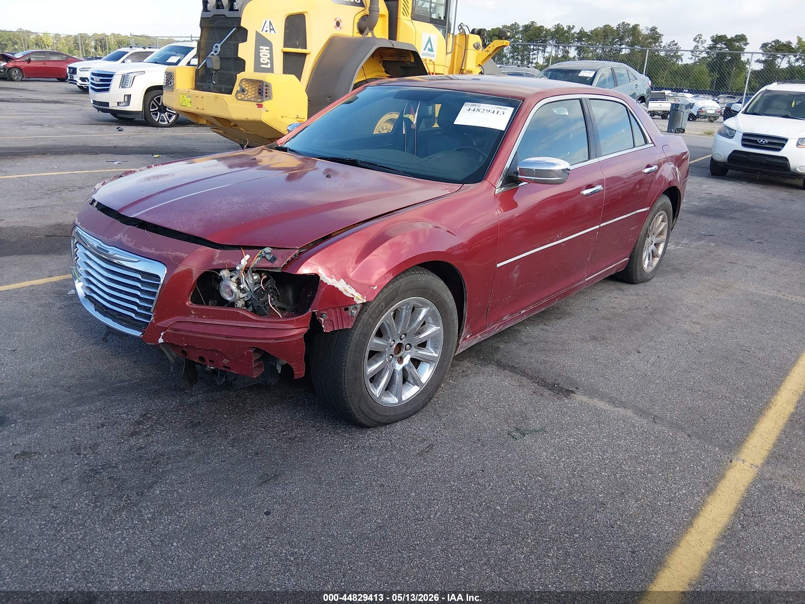 2012 Chrysler 300 Limited Burgundy vin: 2C3CCACG8CH237665
