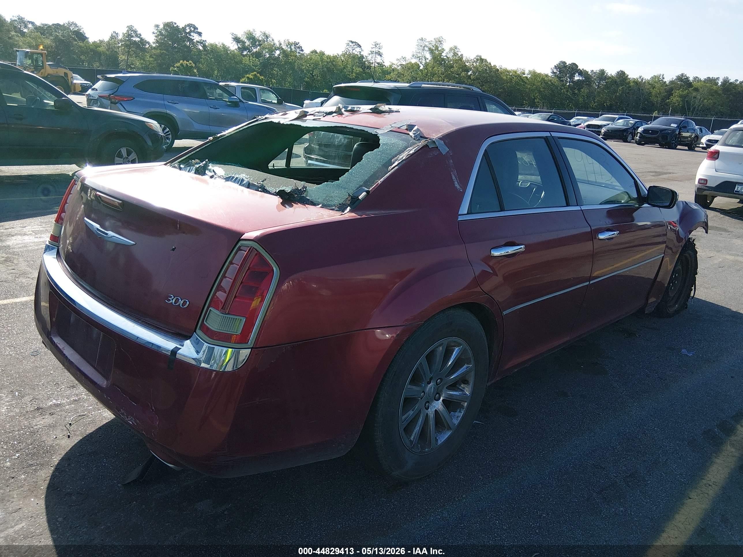 2012 Chrysler 300 Limited Burgundy vin: 2C3CCACG8CH237665