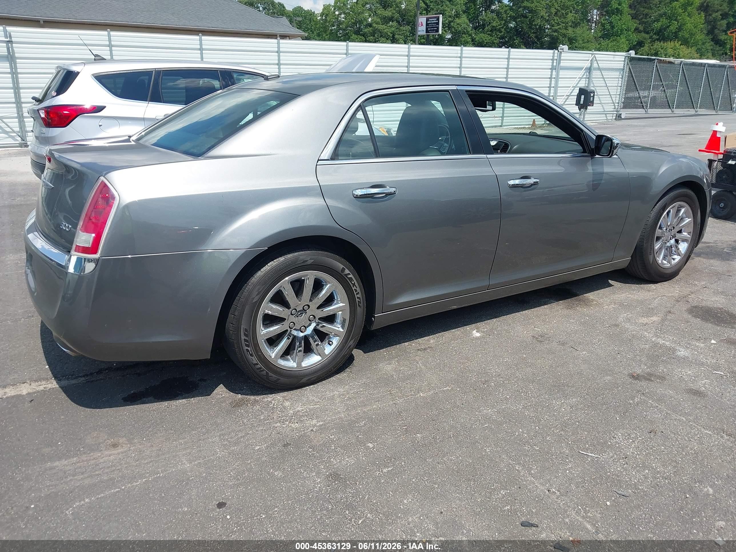 2012 Chrysler 300 Limited Gray vin: 2C3CCACG8CH237763
