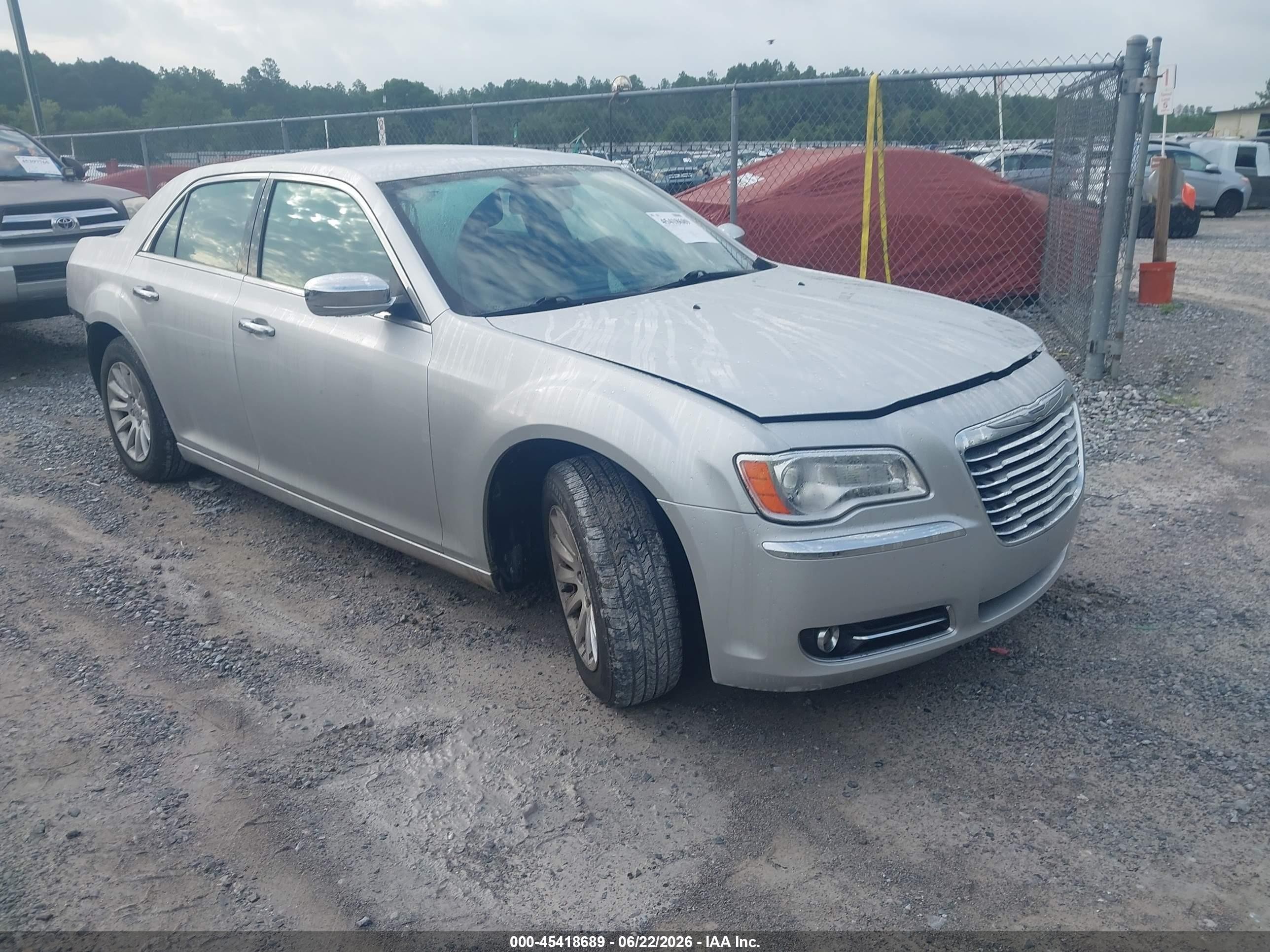2012 Chrysler 300 Limited Серебряный vin: 2C3CCACG8CH310985