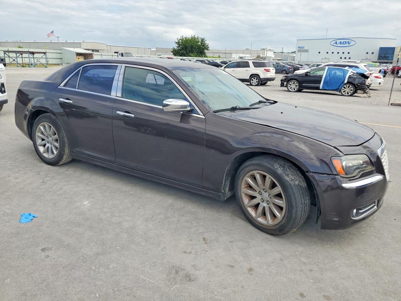2012 Chrysler 300 Limited Maroon vin: 2C3CCACG9CH135114