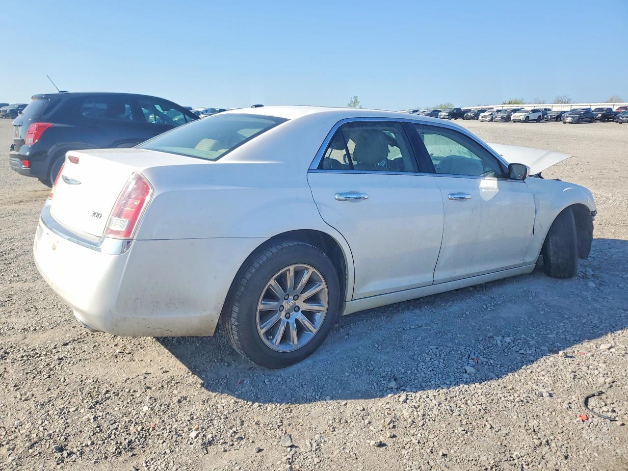 2012 Chrysler 300 Limited White vin: 2C3CCACG9CH138580