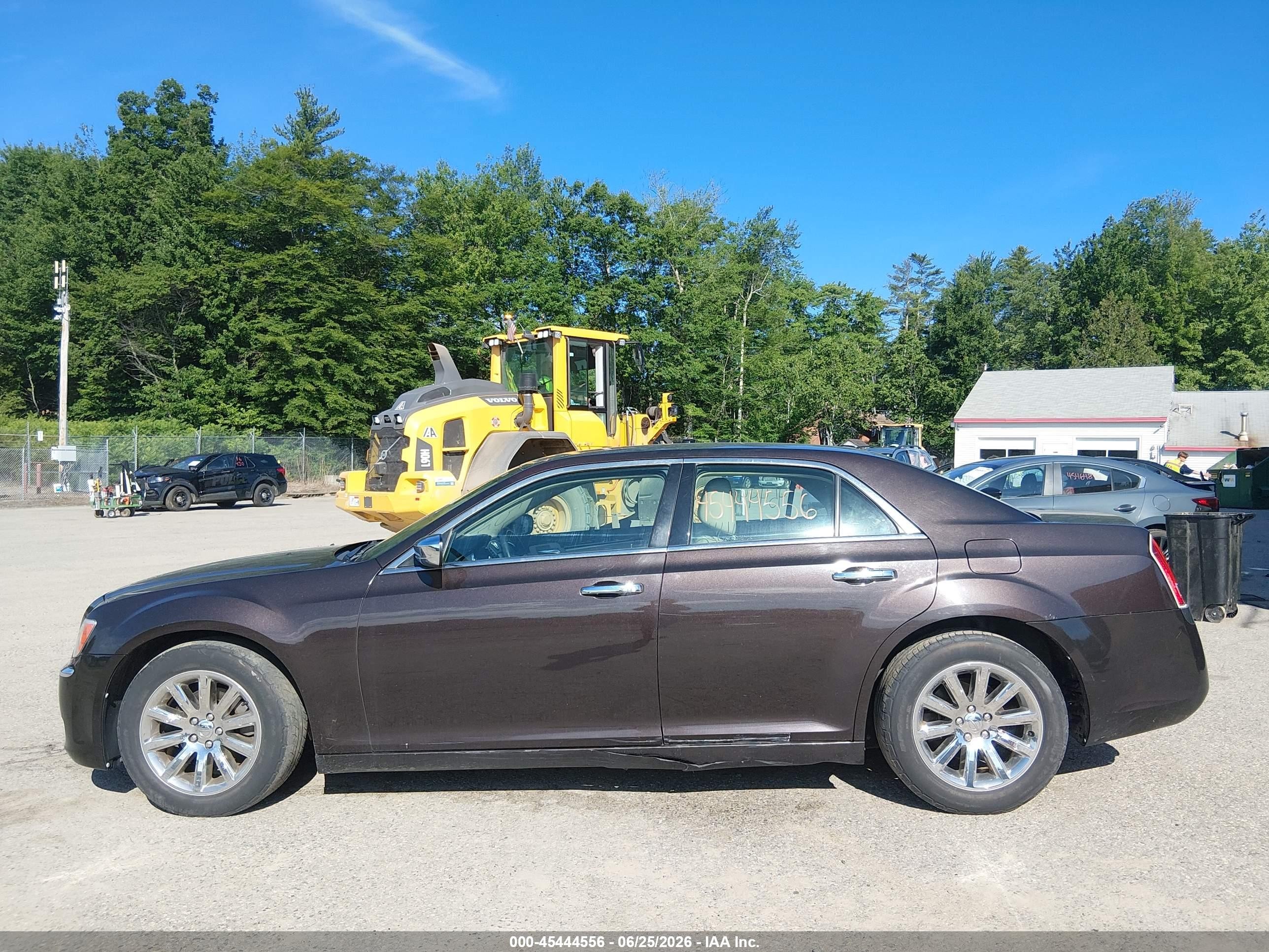 2012 Chrysler 300 Limited Dark Brown vin: 2C3CCACG9CH174494