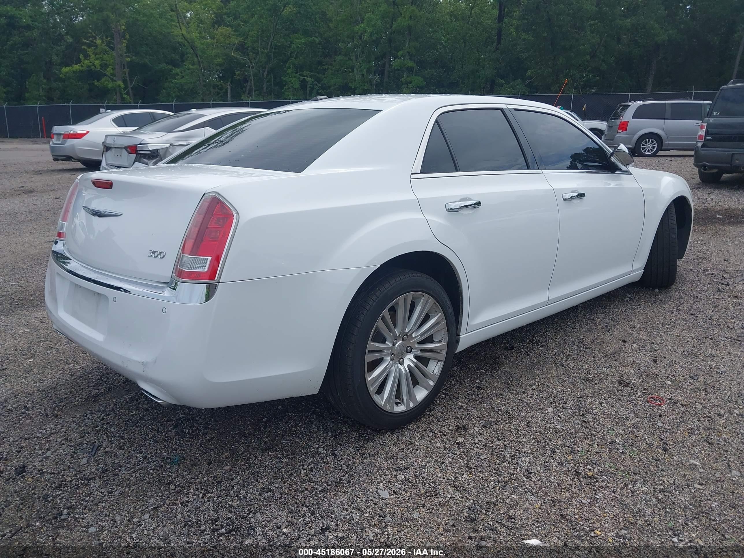 2012 Chrysler 300 Limited White vin: 2C3CCACGXCH188551
