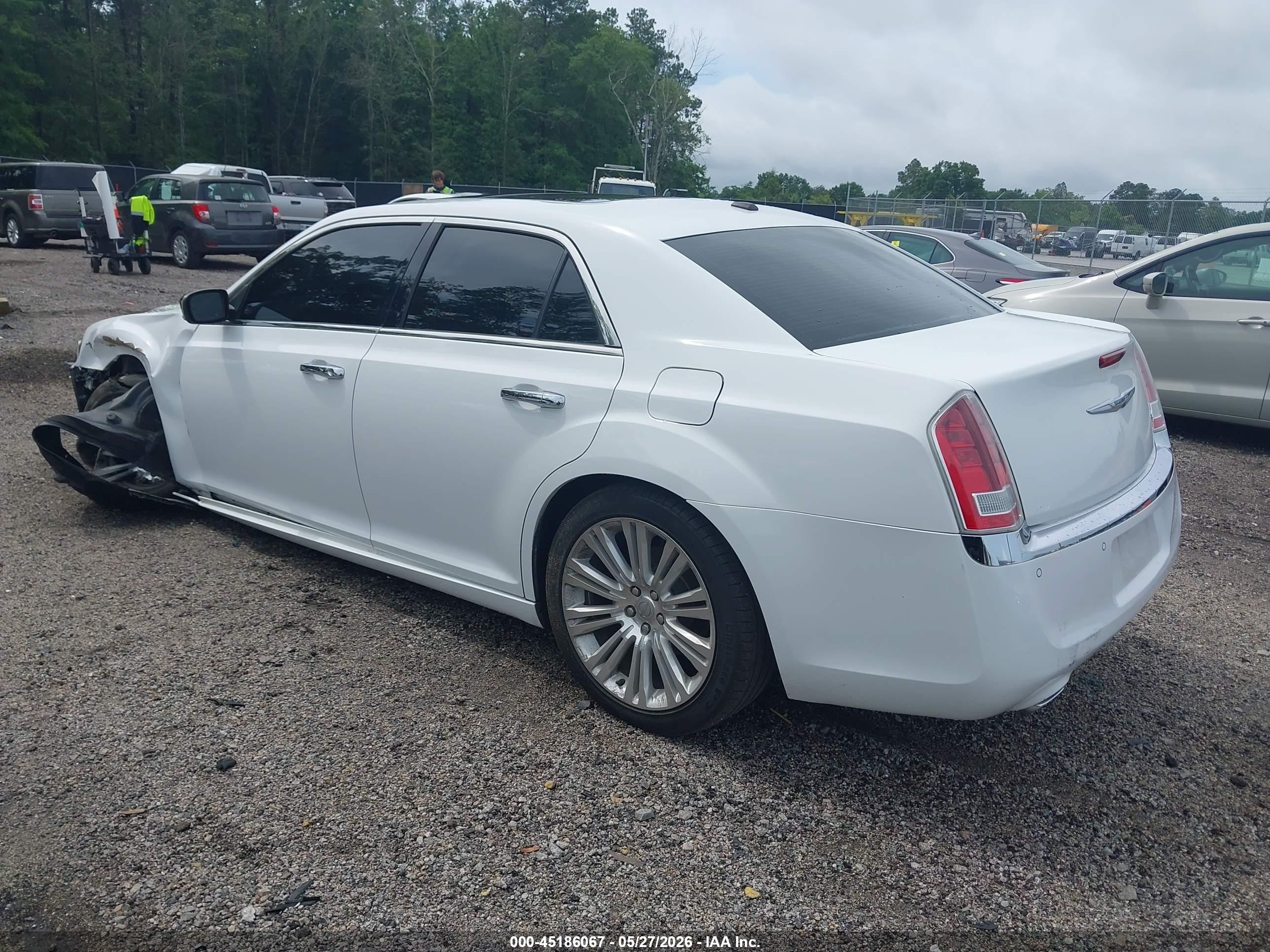 2012 Chrysler 300 Limited White vin: 2C3CCACGXCH188551
