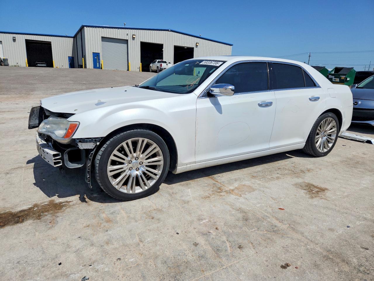 2012 Chrysler 300 Limited White vin: 2C3CCACGXCH195354
