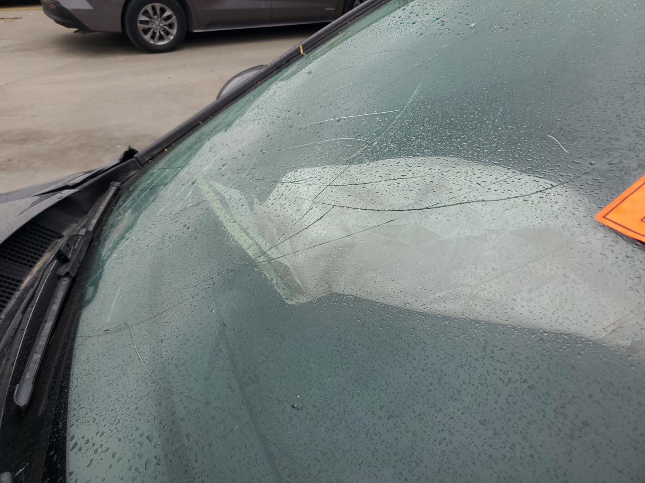 2023 Chrysler 300 Touring L Gray vin: 2C3CCADG3PH543323 Damage: Windshield, Broken, Replacement Required