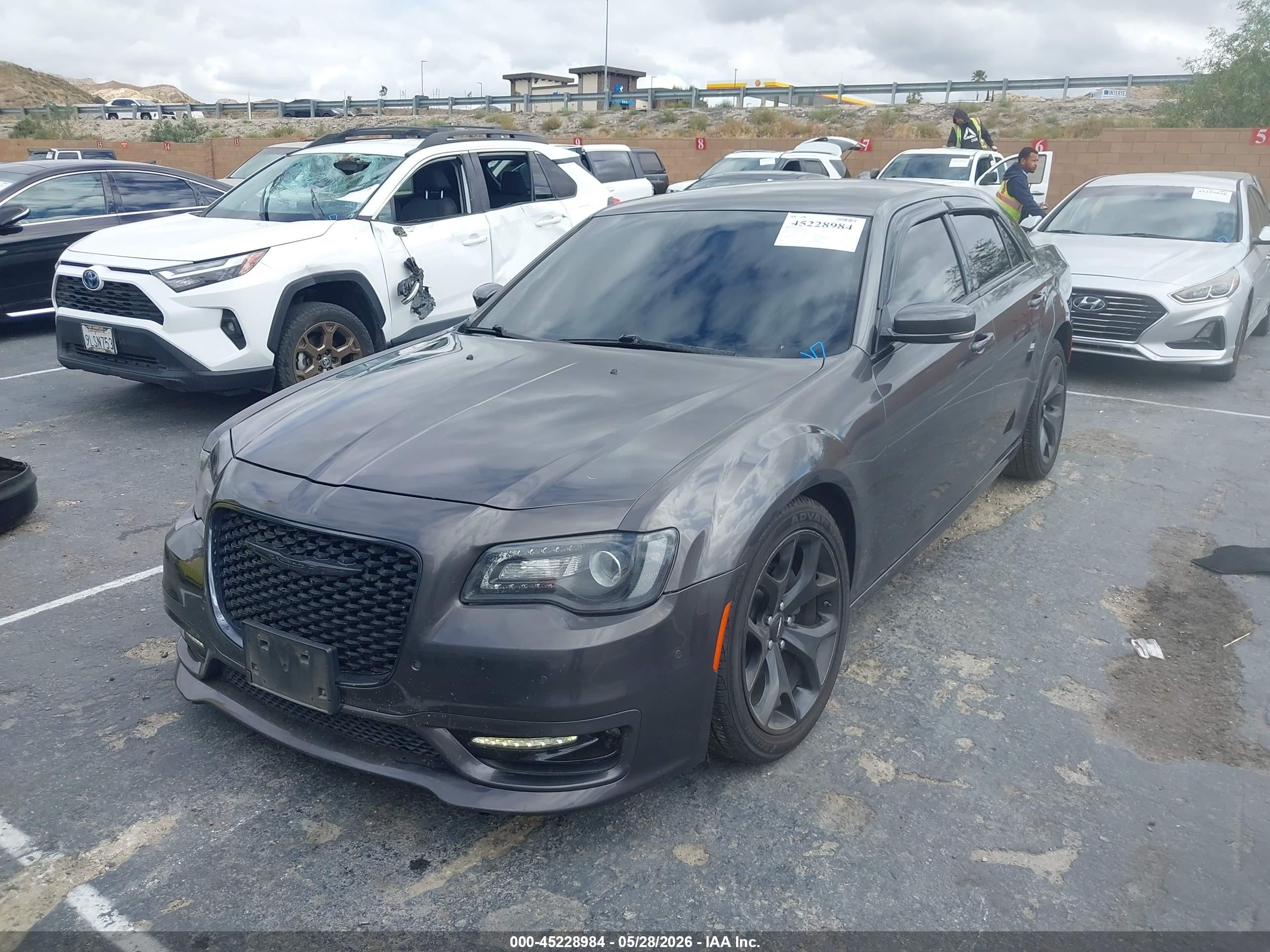2022 Chrysler 300 Touring L Gray vin: 2C3CCADG9NH190826