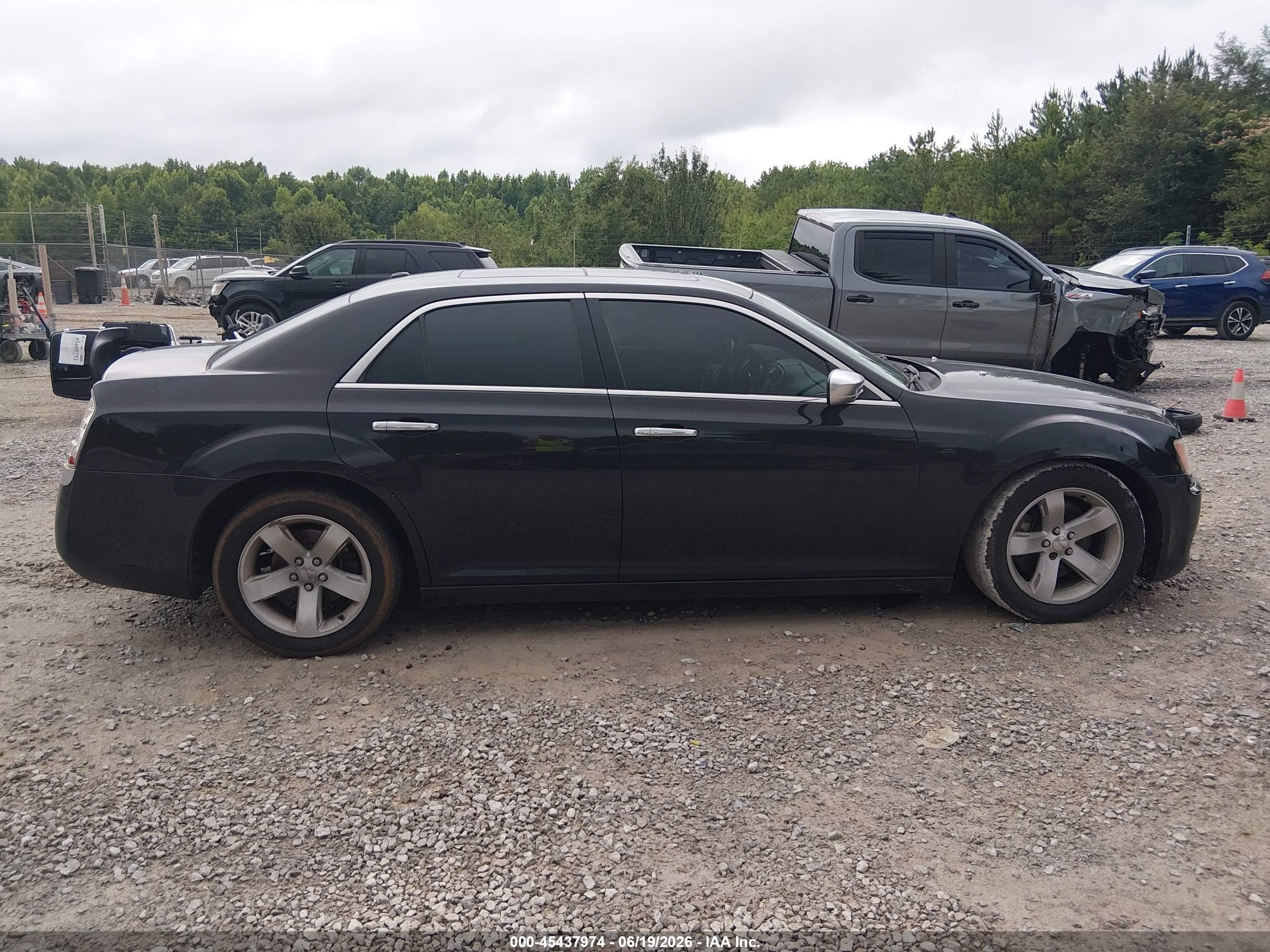 2013 Chrysler 300c John Varvatos Luxury Edition Black vin: 2C3CCADT5DH703551