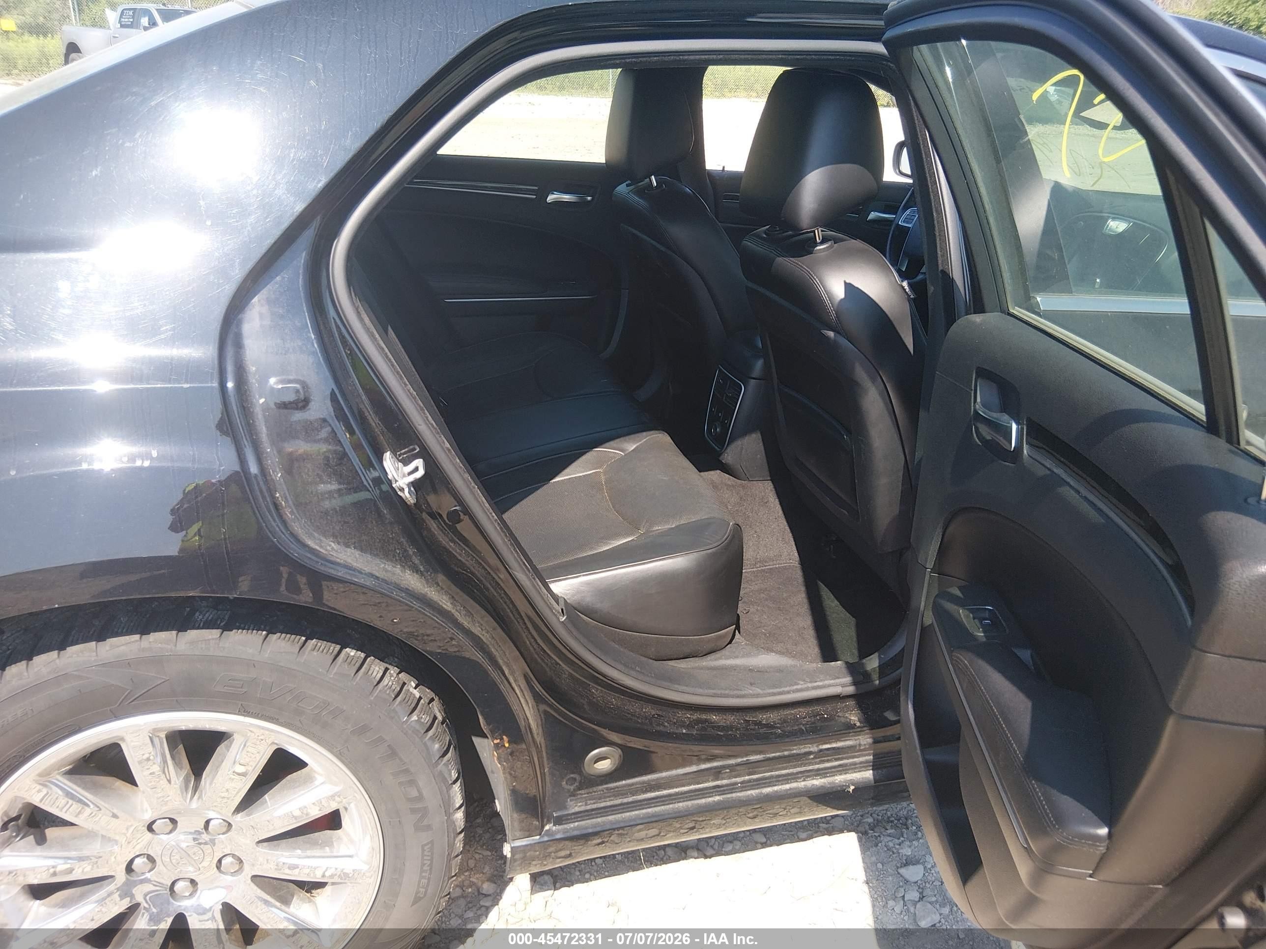 2013 Chrysler 300c   Black vin: 2C3CCAEG1DH504109