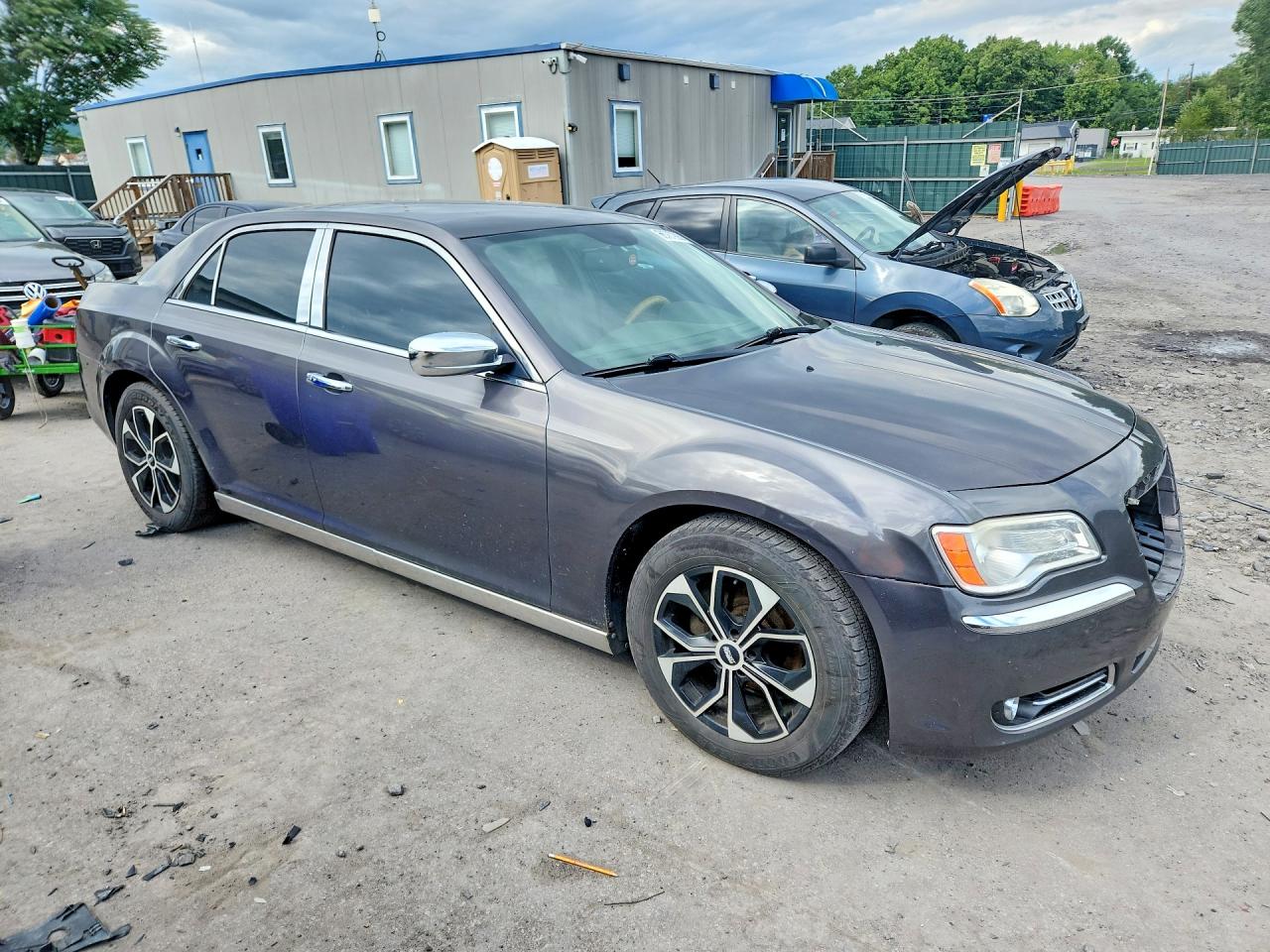 2013 Chrysler 300c Silver vin: 2C3CCAEG1DH728299