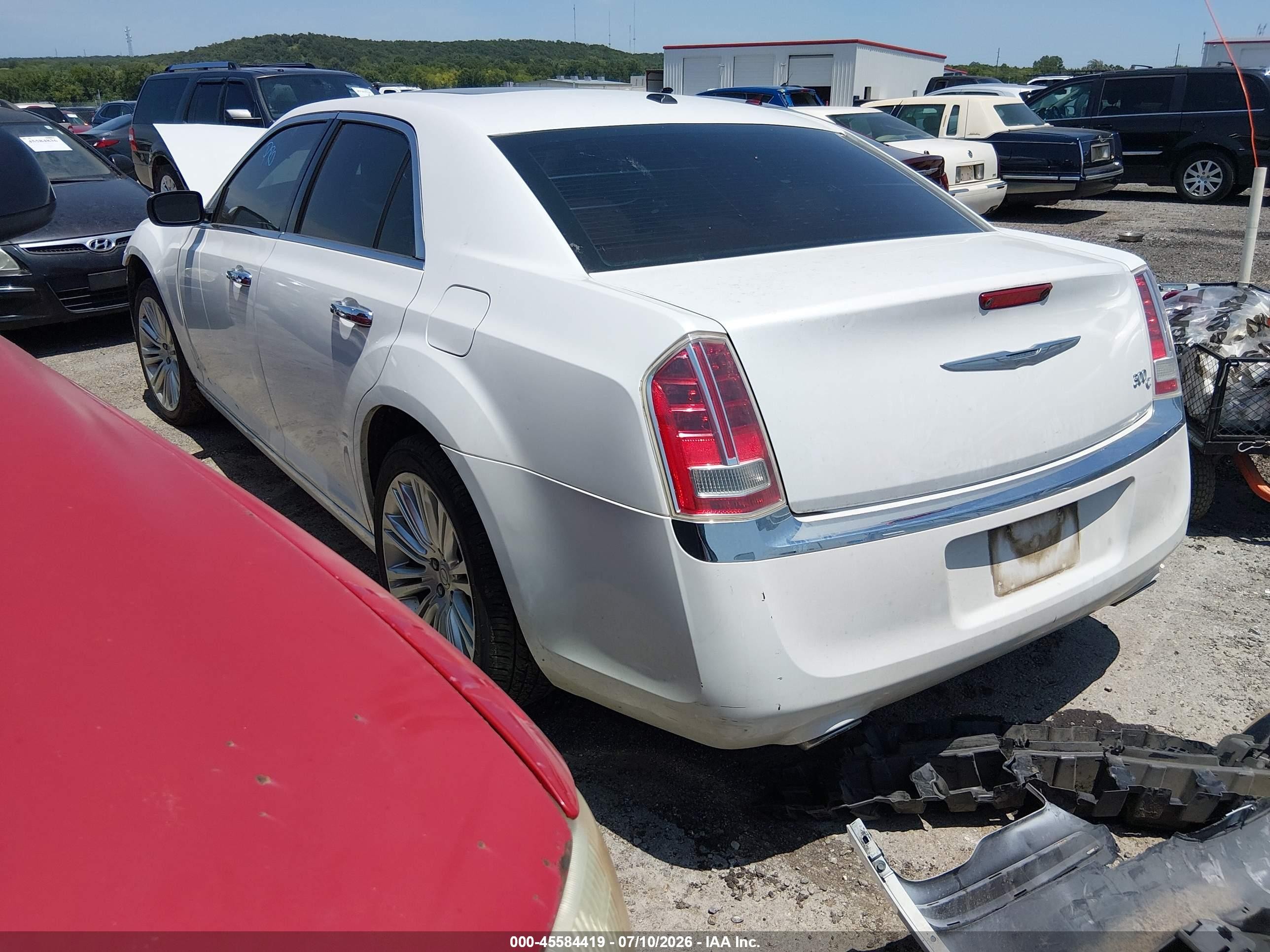 2014 Chrysler 300c   Белый vin: 2C3CCAEG1EH355153