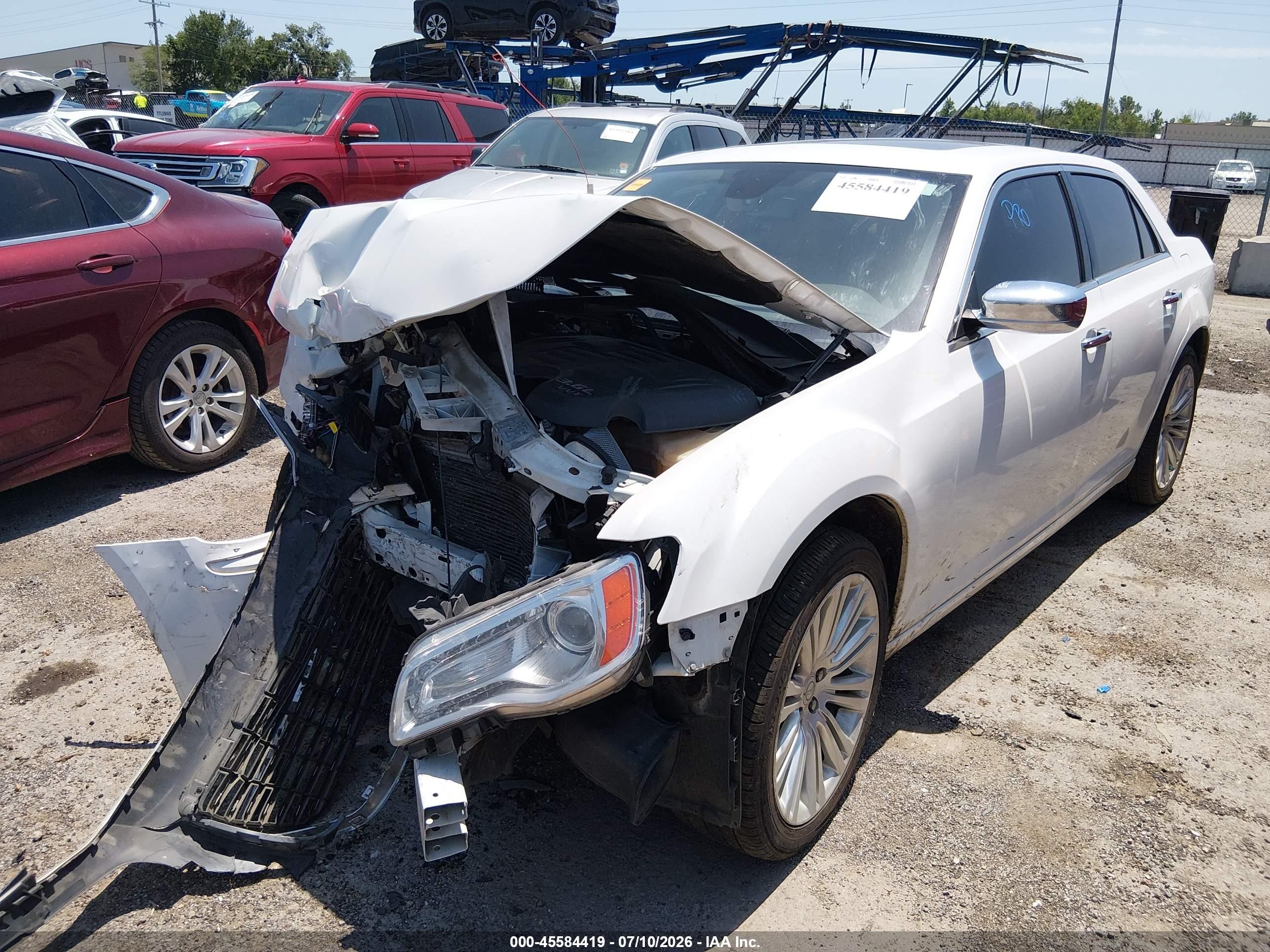 2014 Chrysler 300c   Белый vin: 2C3CCAEG1EH355153