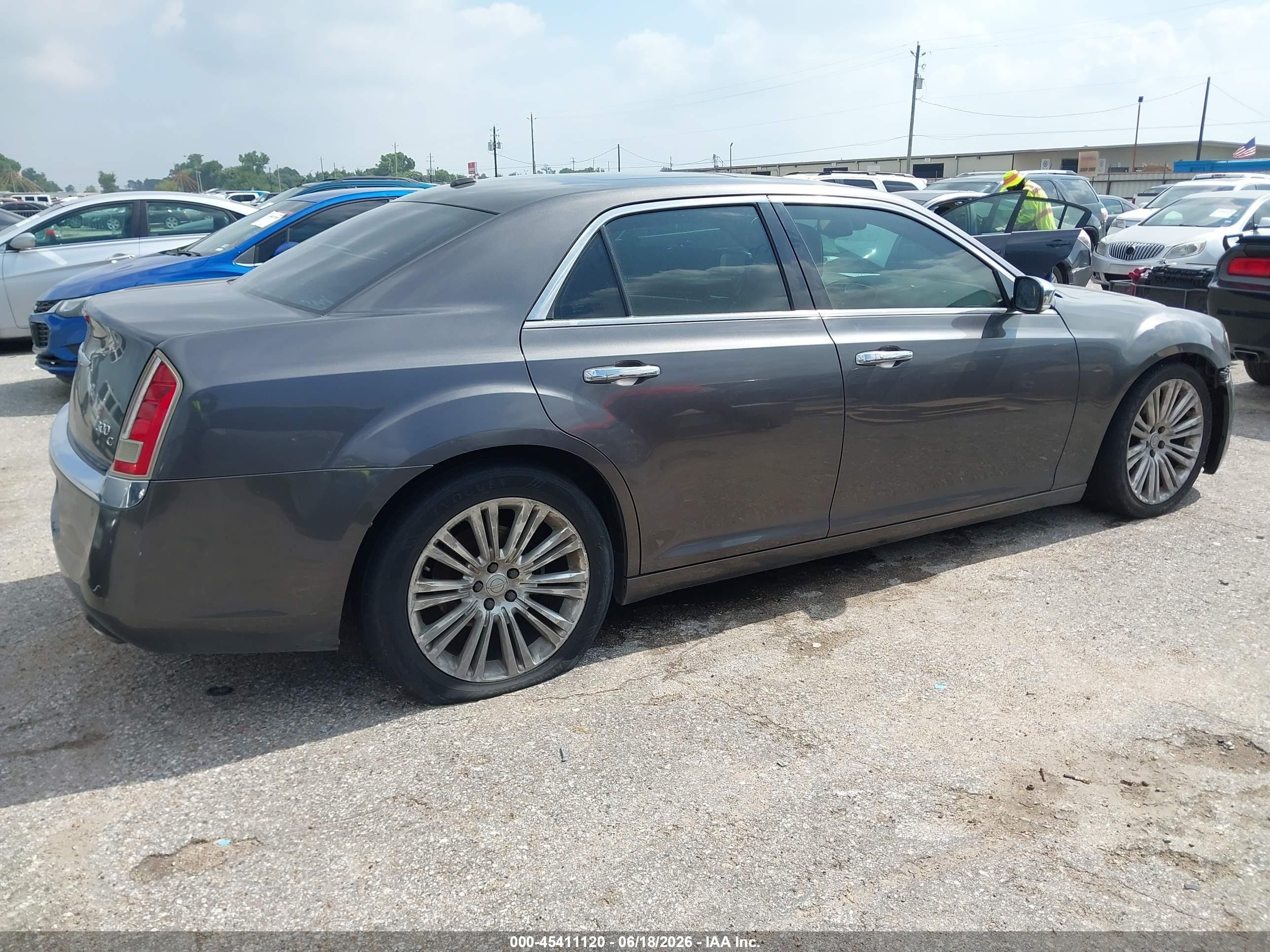 2014 Chrysler 300c   Gray vin: 2C3CCAEG1EH377556