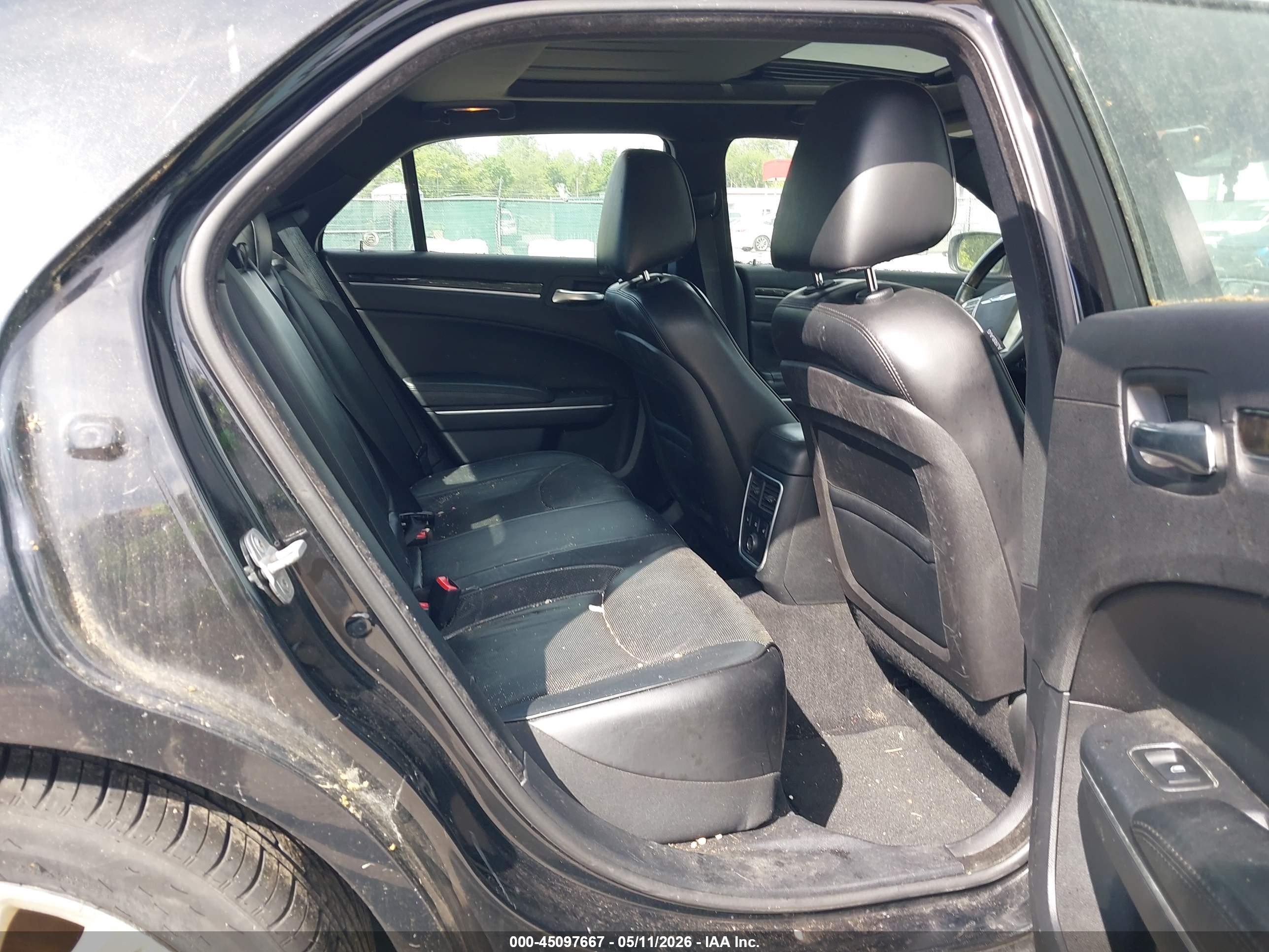 2014 Chrysler 300c   Black vin: 2C3CCAEG2EH120079