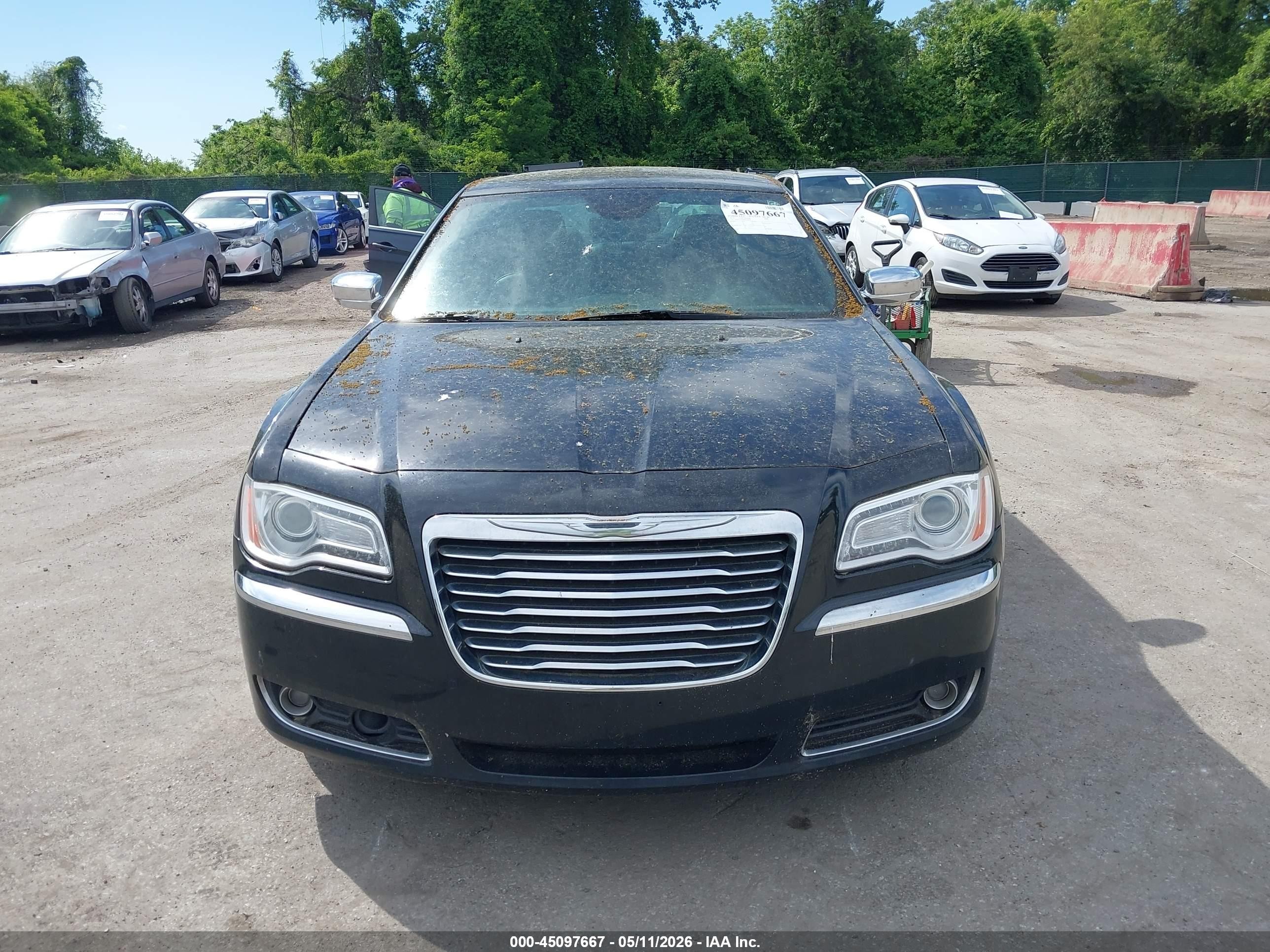 2014 Chrysler 300c   Black vin: 2C3CCAEG2EH120079