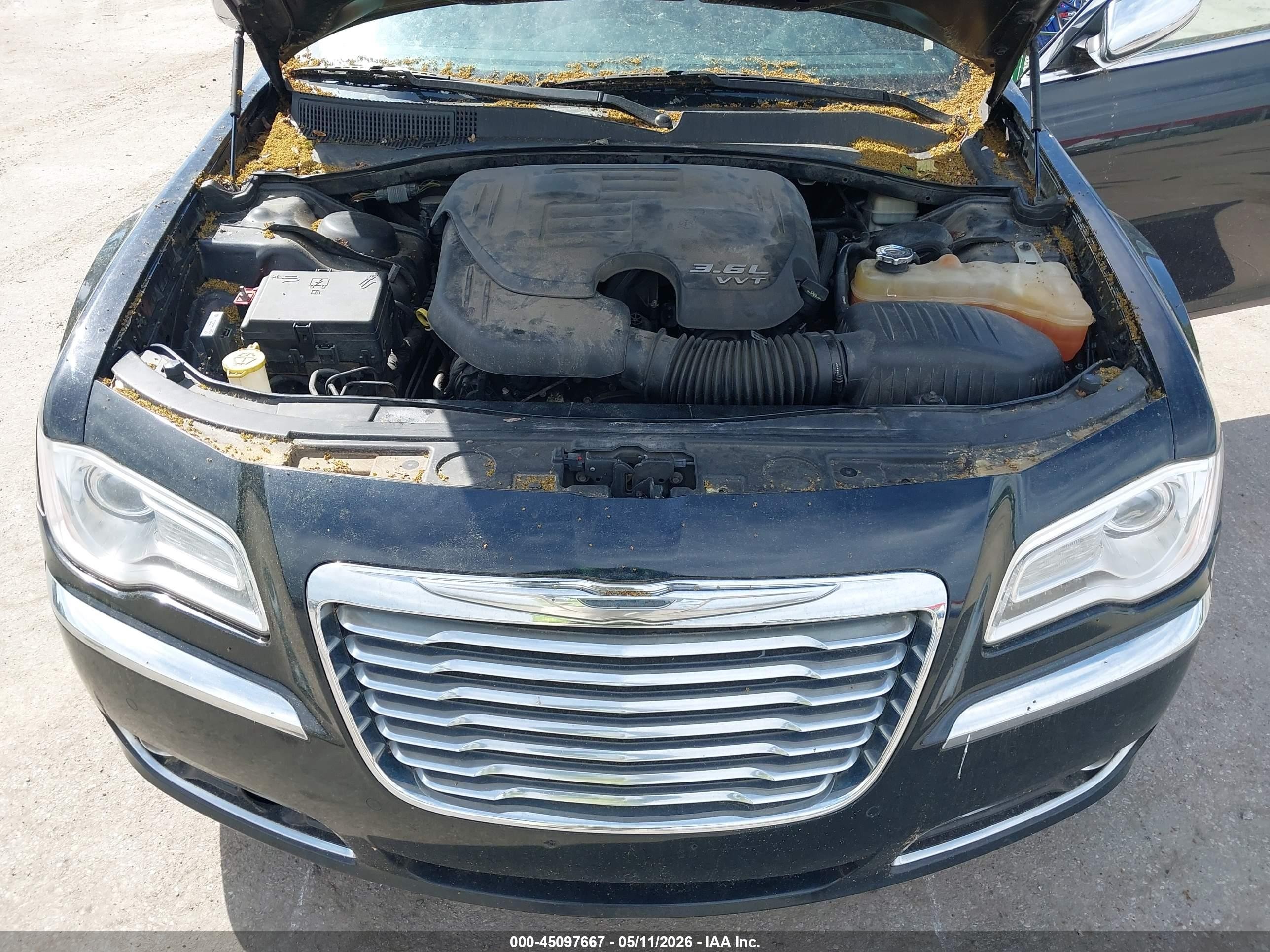 2014 Chrysler 300c   Black vin: 2C3CCAEG2EH120079