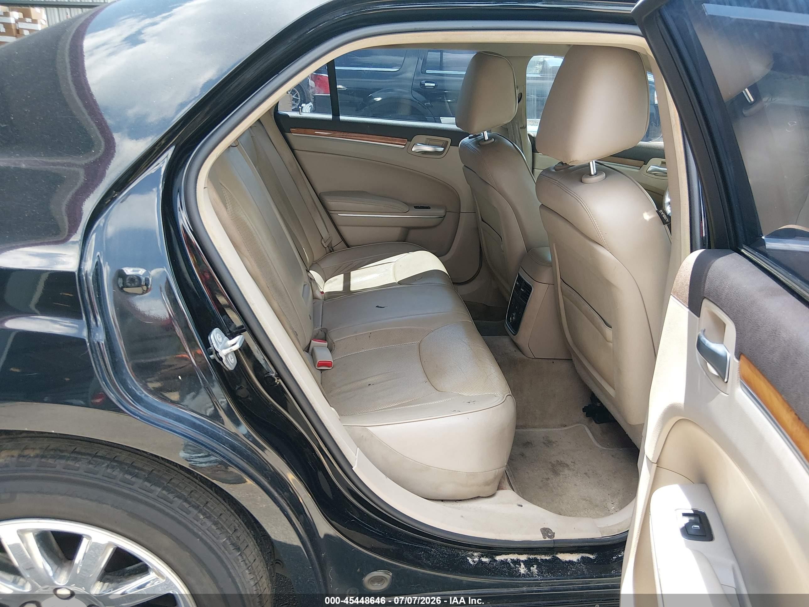 2014 Chrysler 300c   Black vin: 2C3CCAEG2EH189807