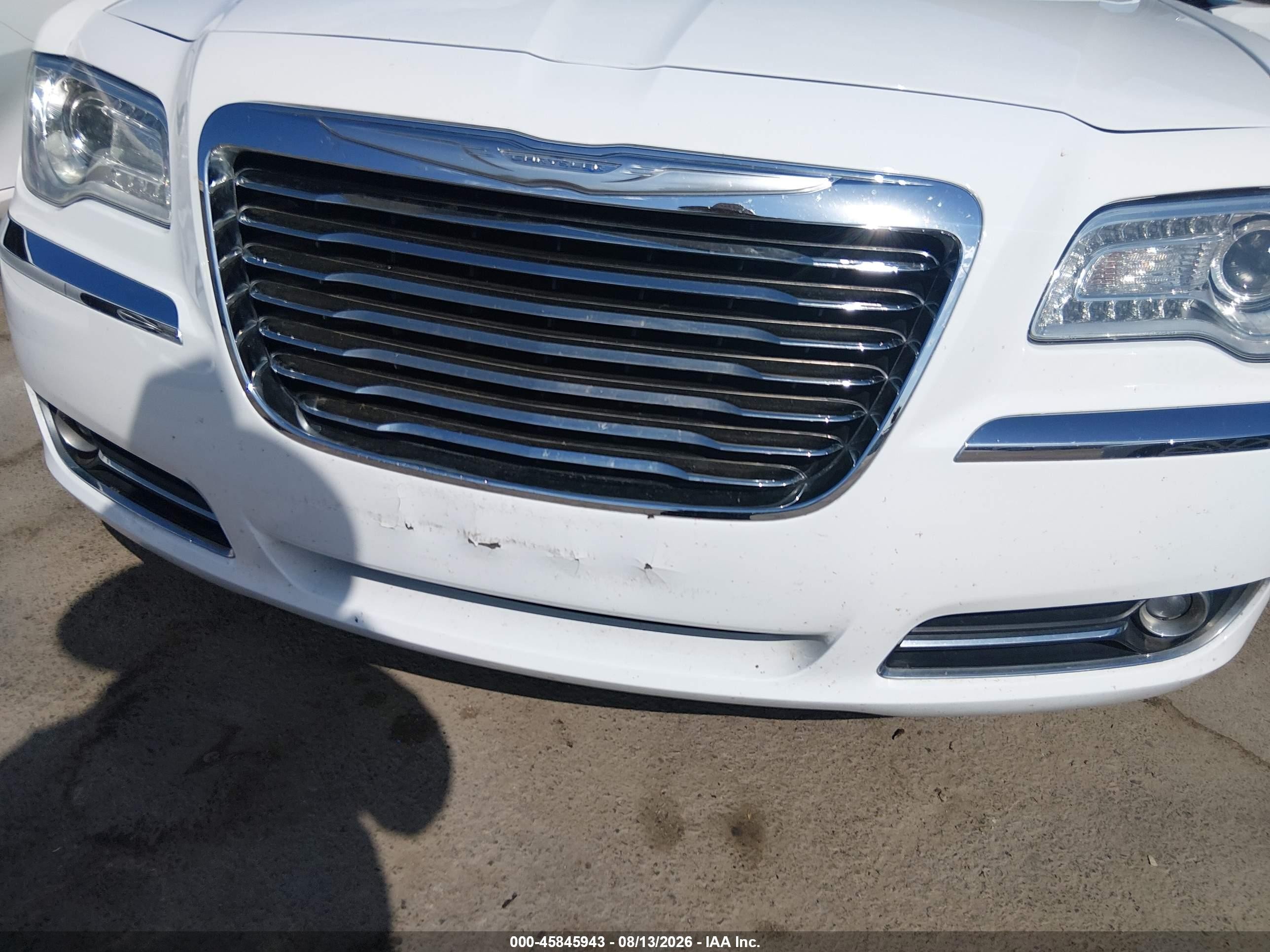 2014 Chrysler 300c   White vin: 2C3CCAEG2EH252825