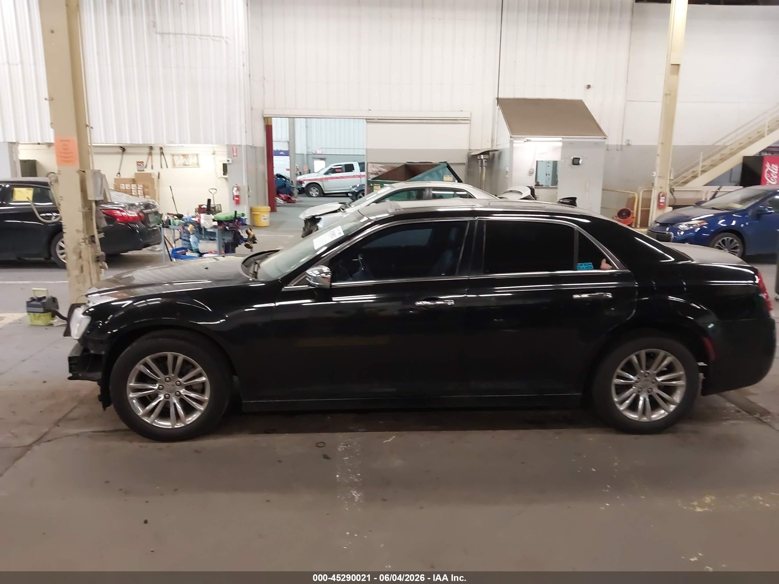 2015 Chrysler 300c   Black vin: 2C3CCAEG2FH766126