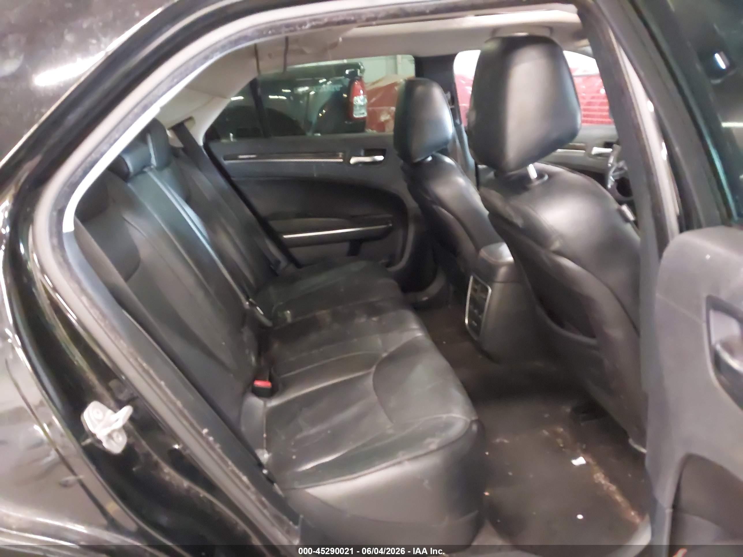 2015 Chrysler 300c   Black vin: 2C3CCAEG2FH766126