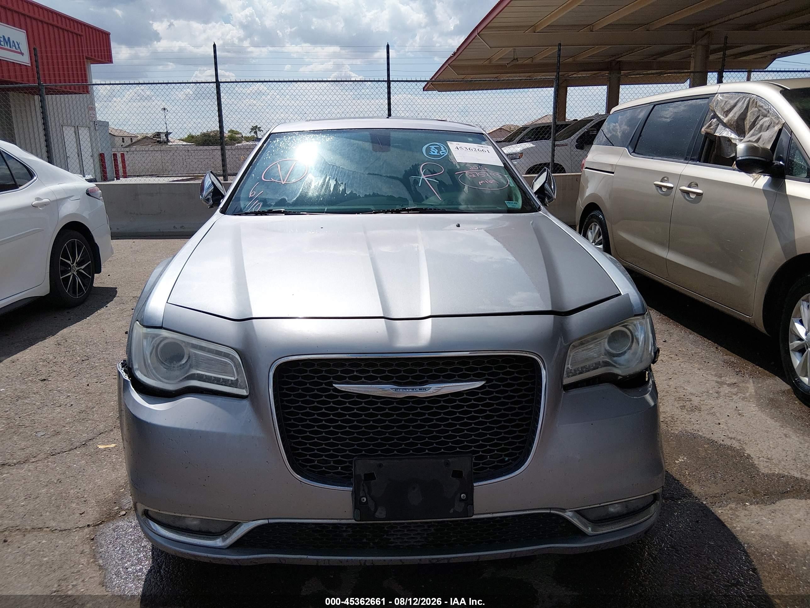 2015 Chrysler 300c   Gray vin: 2C3CCAEG2FH786148