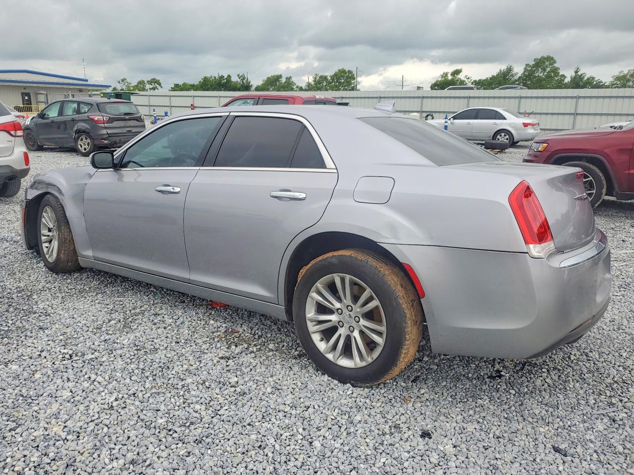 2016 Chrysler 300c Серебряный vin: 2C3CCAEG2GH286993
