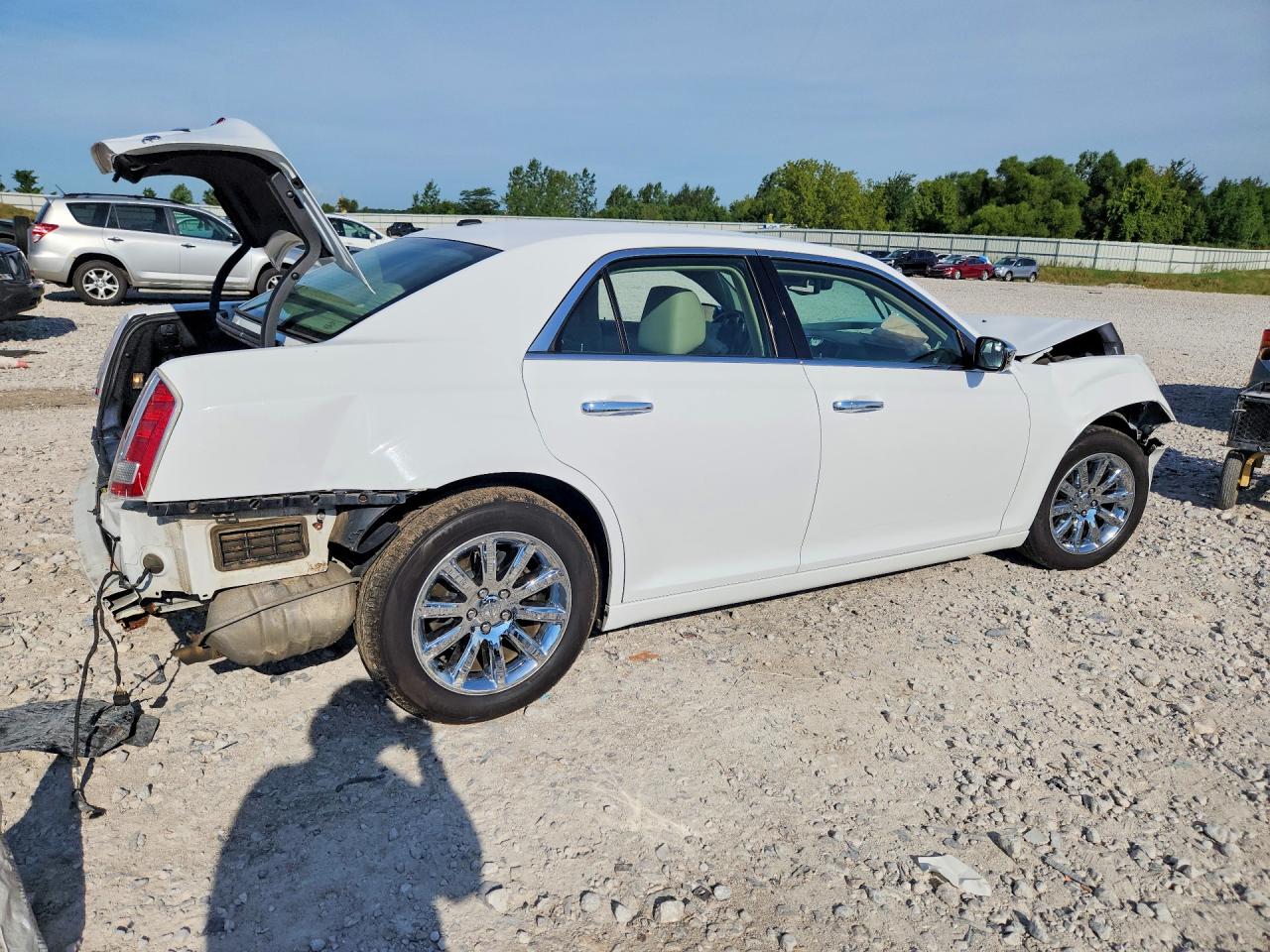2014 Chrysler 300c White vin: 2C3CCAEG3EH379048