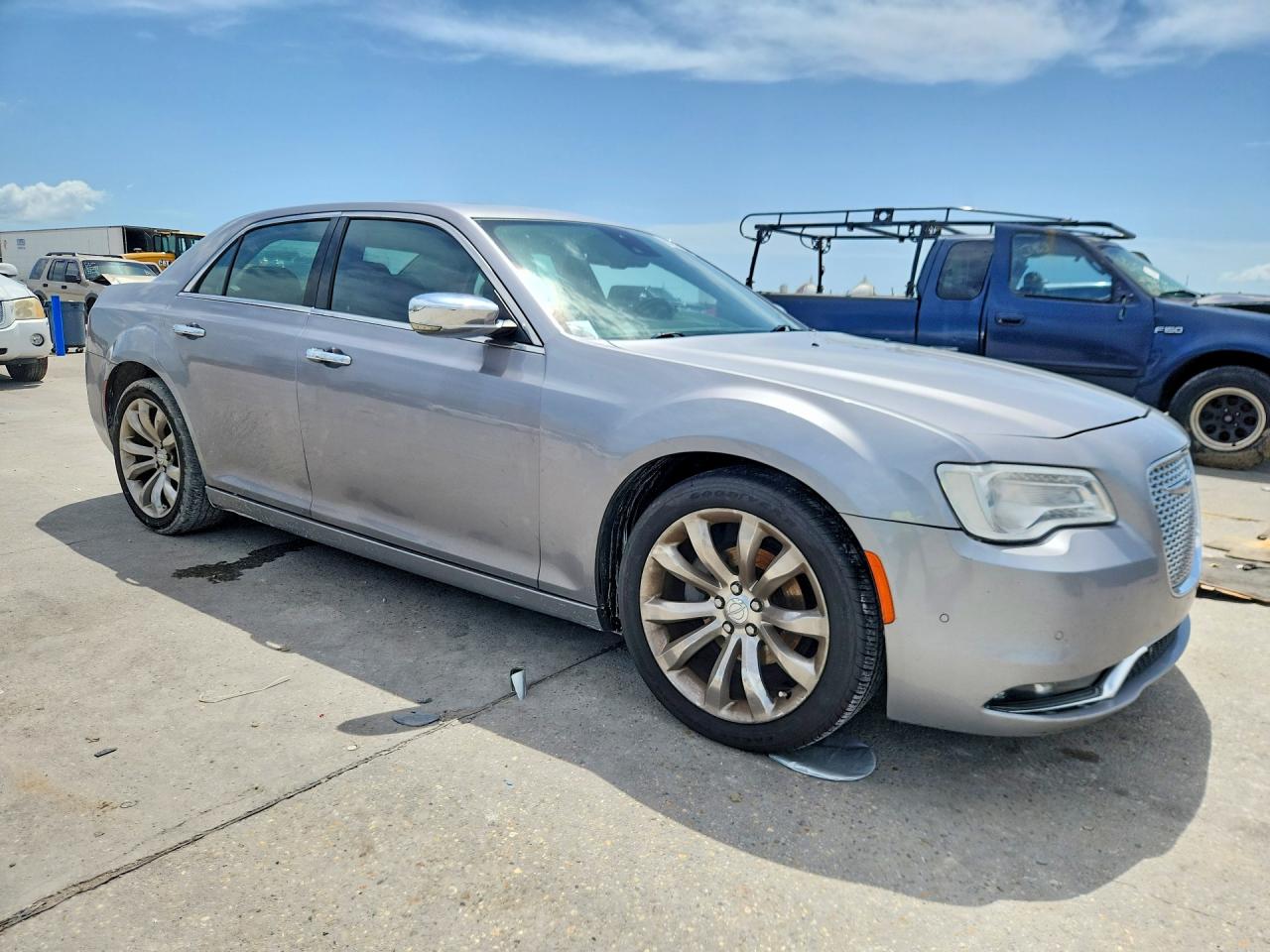 2015 Chrysler 300c Silver vin: 2C3CCAEG3FH882807