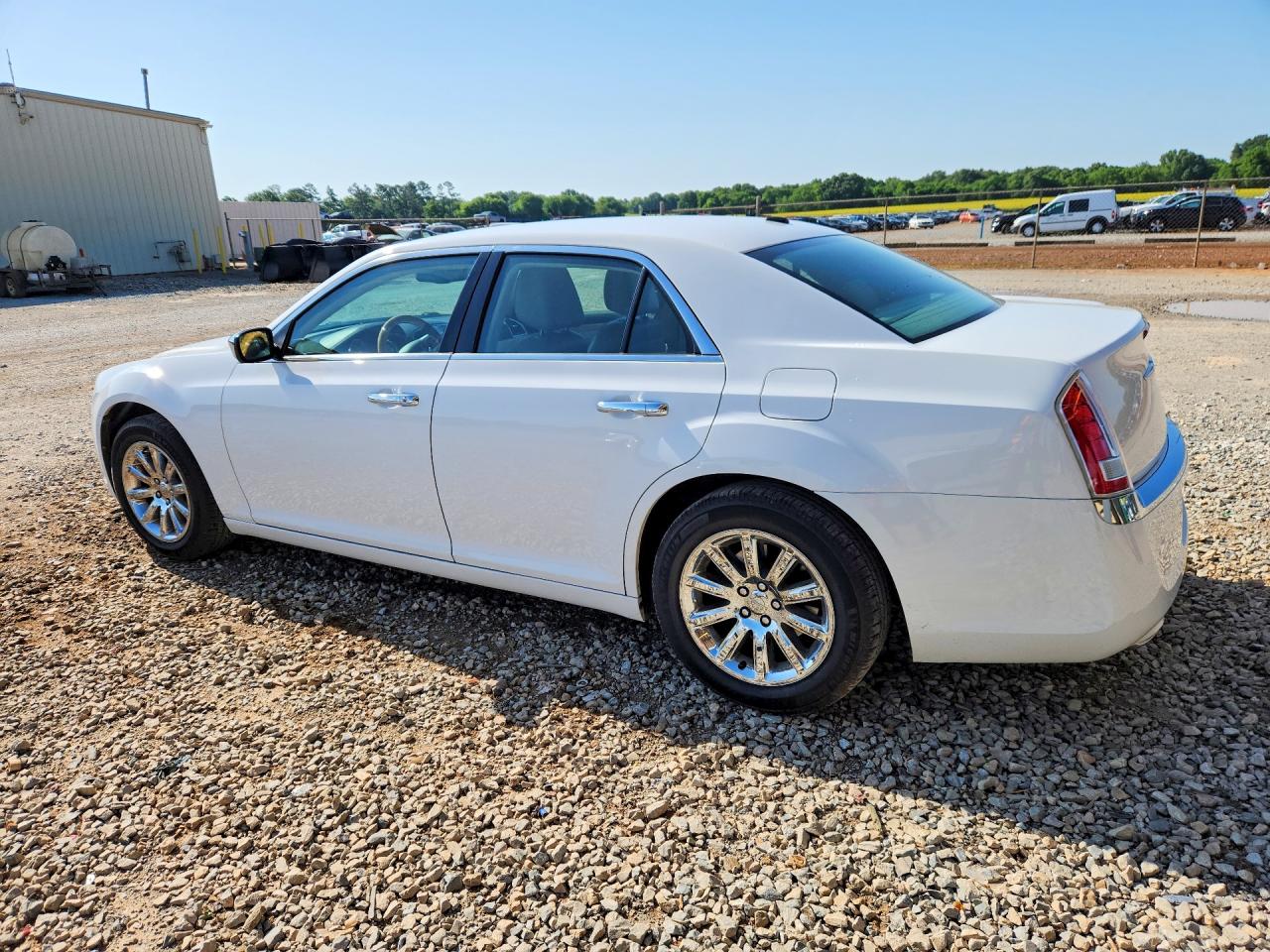 2014 Chrysler 300c White vin: 2C3CCAEG4EH379740