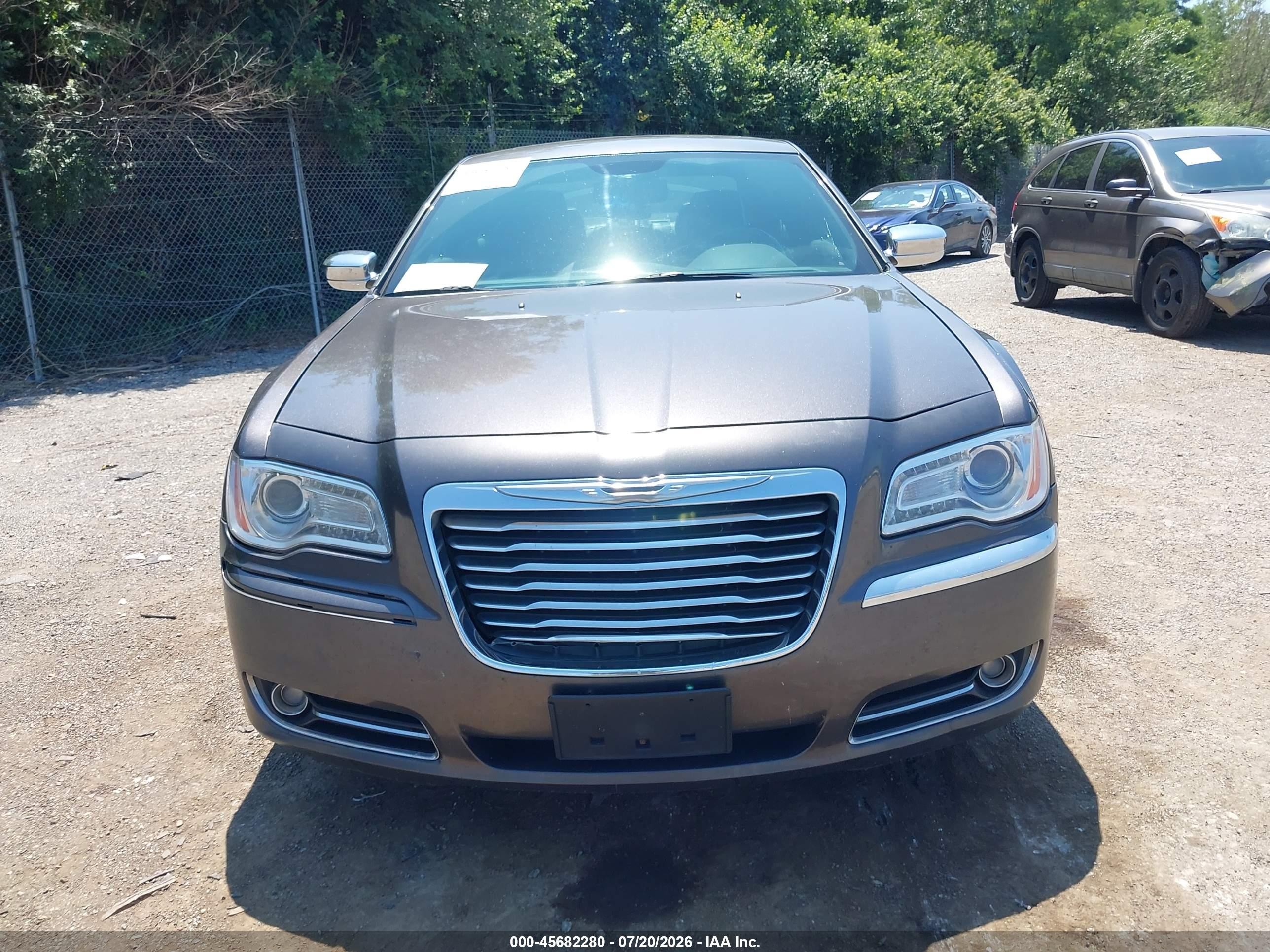 2014 Chrysler 300c   Brown vin: 2C3CCAEG5EH301807