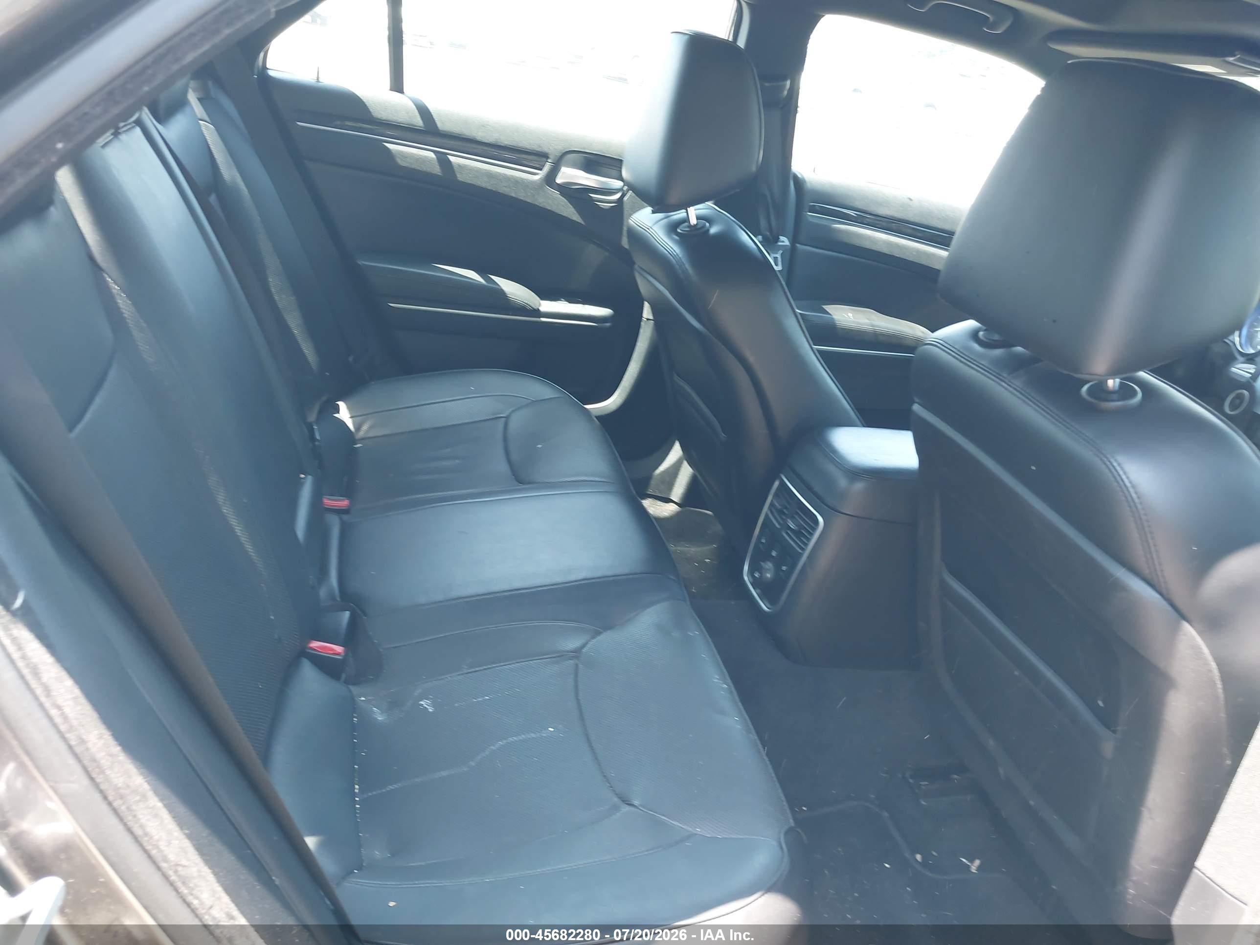2014 Chrysler 300c   Brown vin: 2C3CCAEG5EH301807