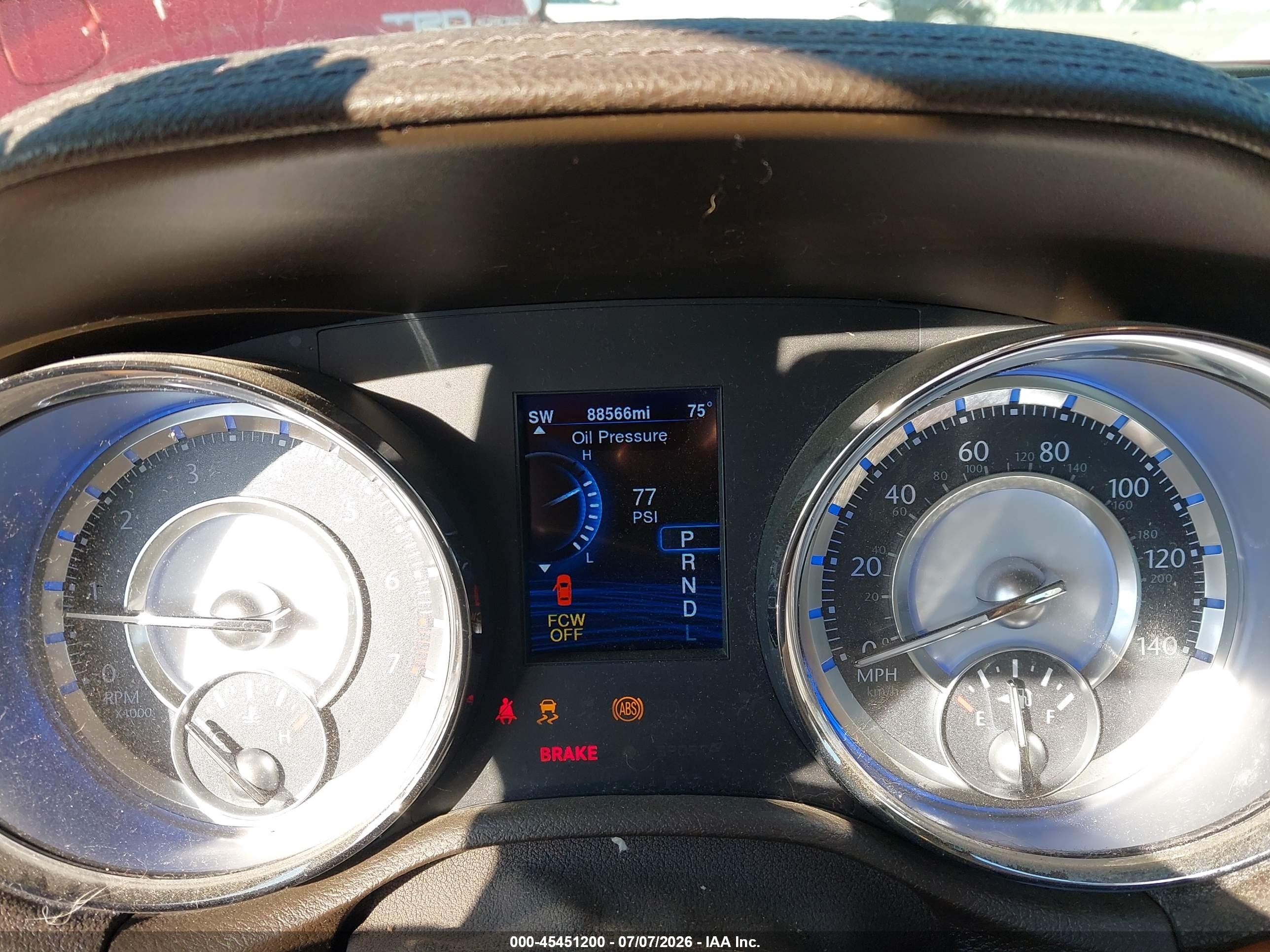2014 Chrysler 300c   Красный vin: 2C3CCAEG5EH308580