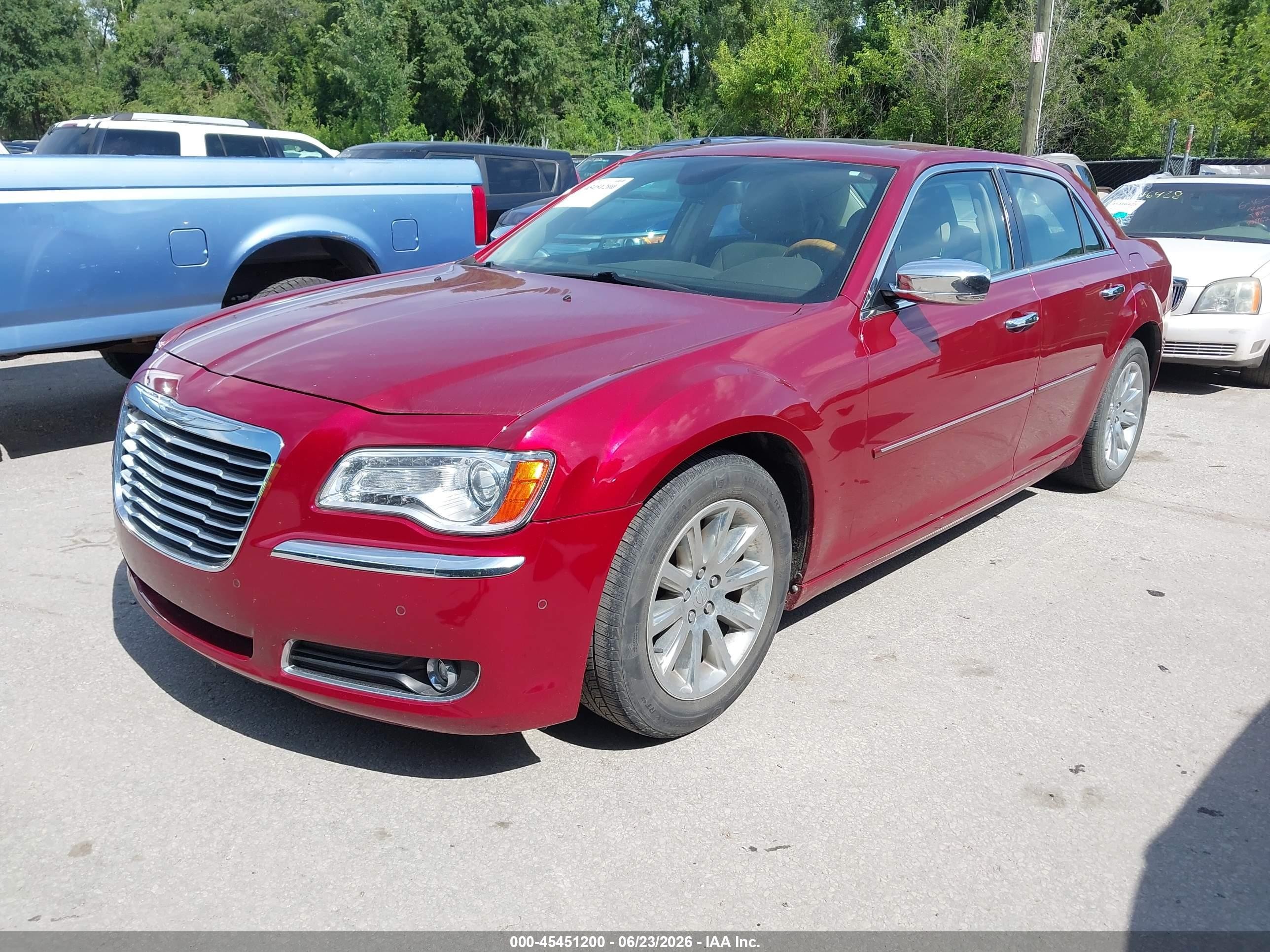 2014 Chrysler 300c   Красный vin: 2C3CCAEG5EH308580