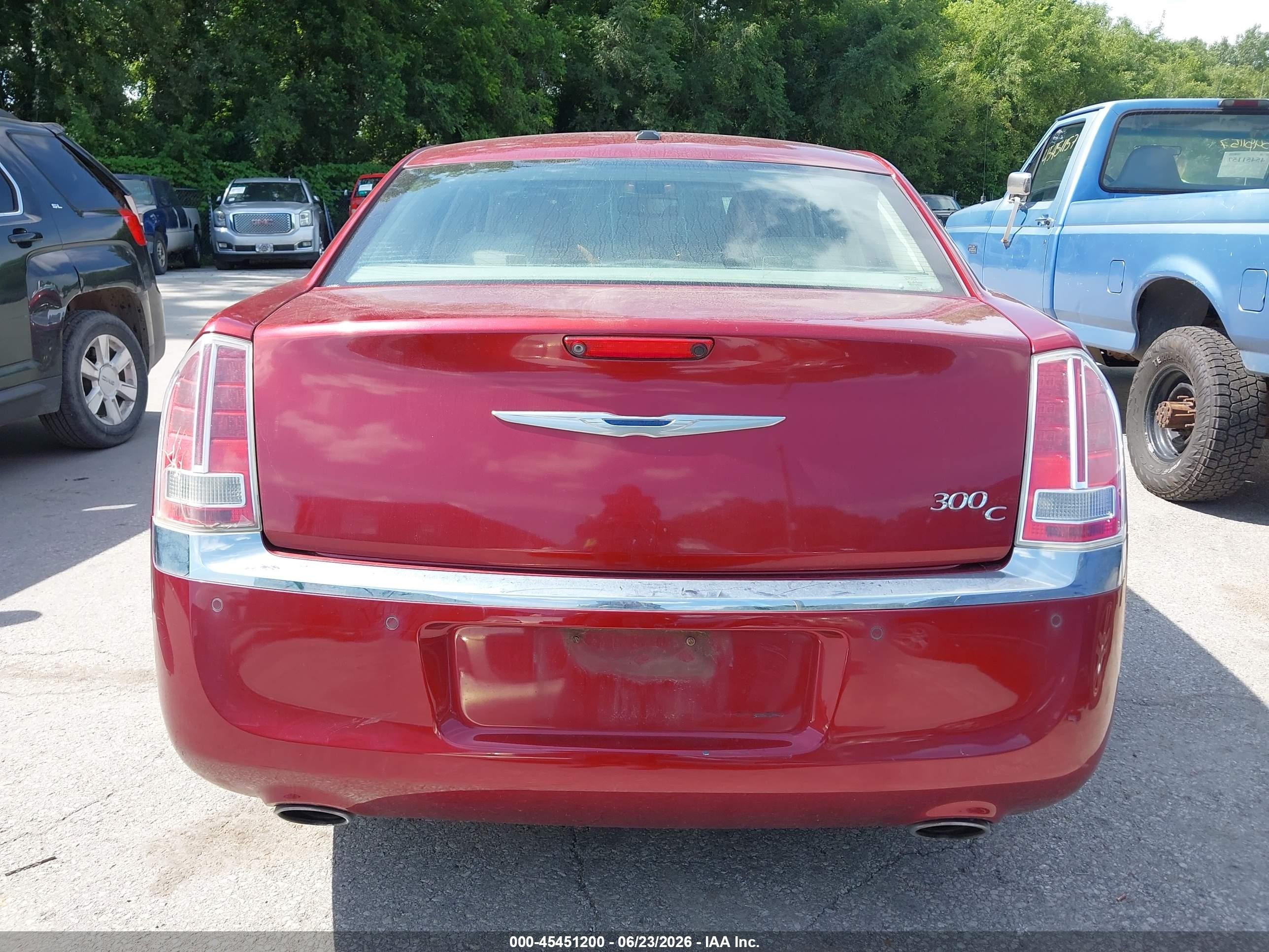 2014 Chrysler 300c   Красный vin: 2C3CCAEG5EH308580