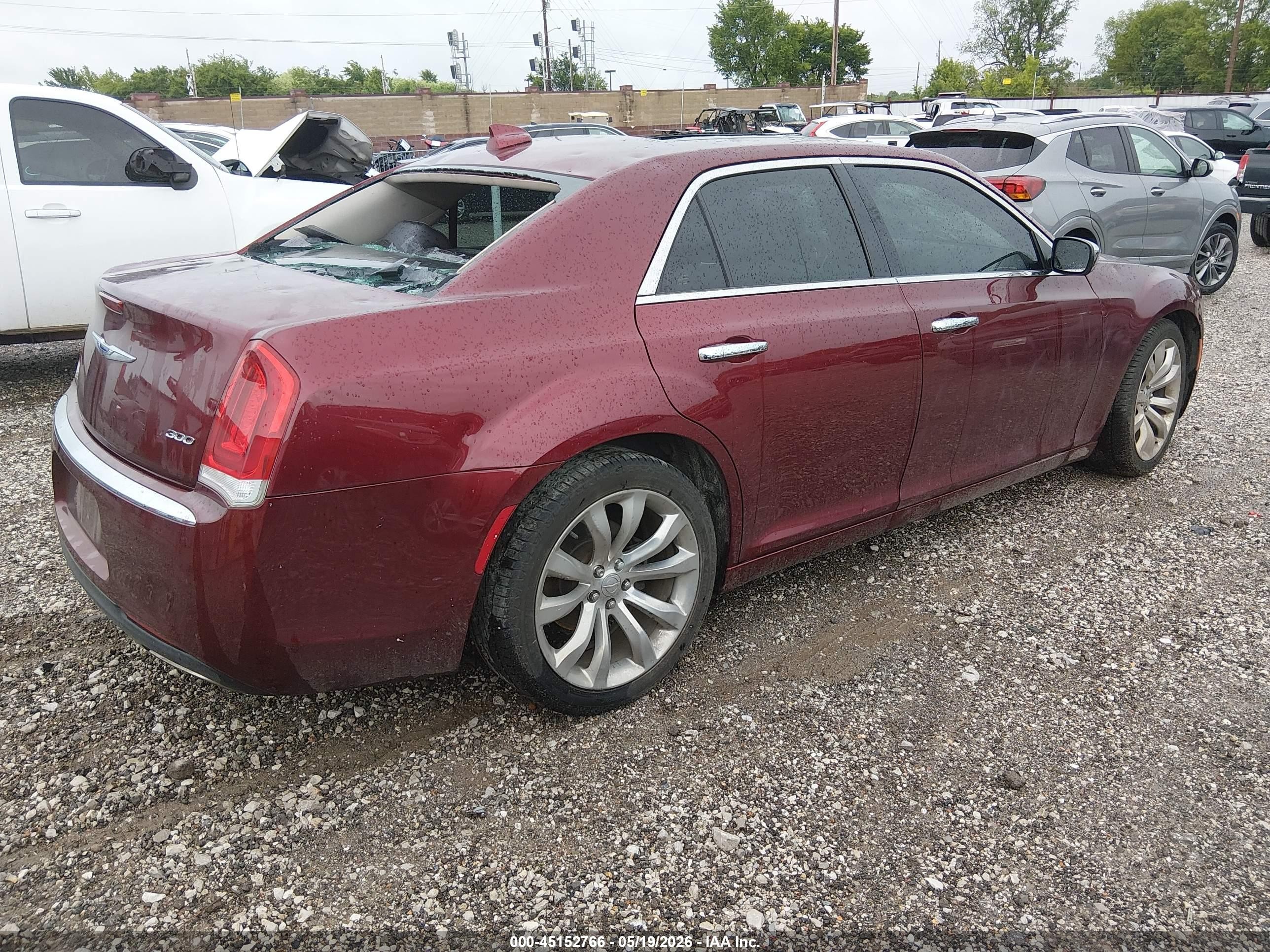2019 Chrysler 300 Limited Burgundy vin: 2C3CCAEG5KH594913