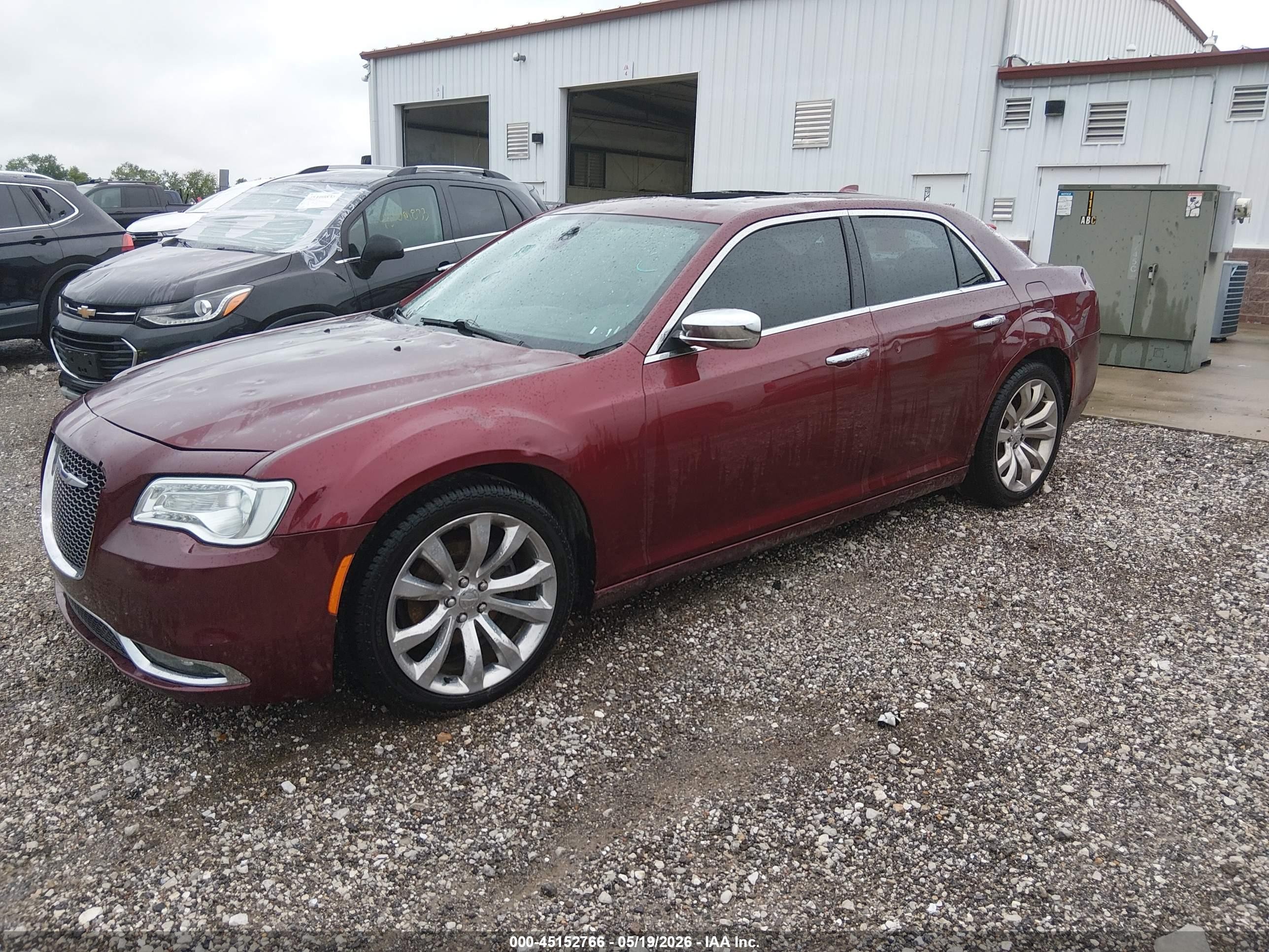2019 Chrysler 300 Limited Burgundy vin: 2C3CCAEG5KH594913