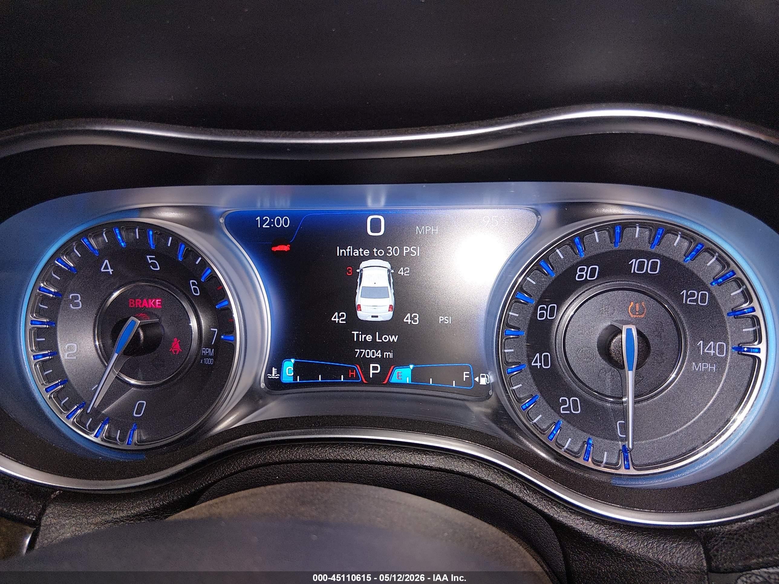 2015 Chrysler 300c   White vin: 2C3CCAEG6FH922202