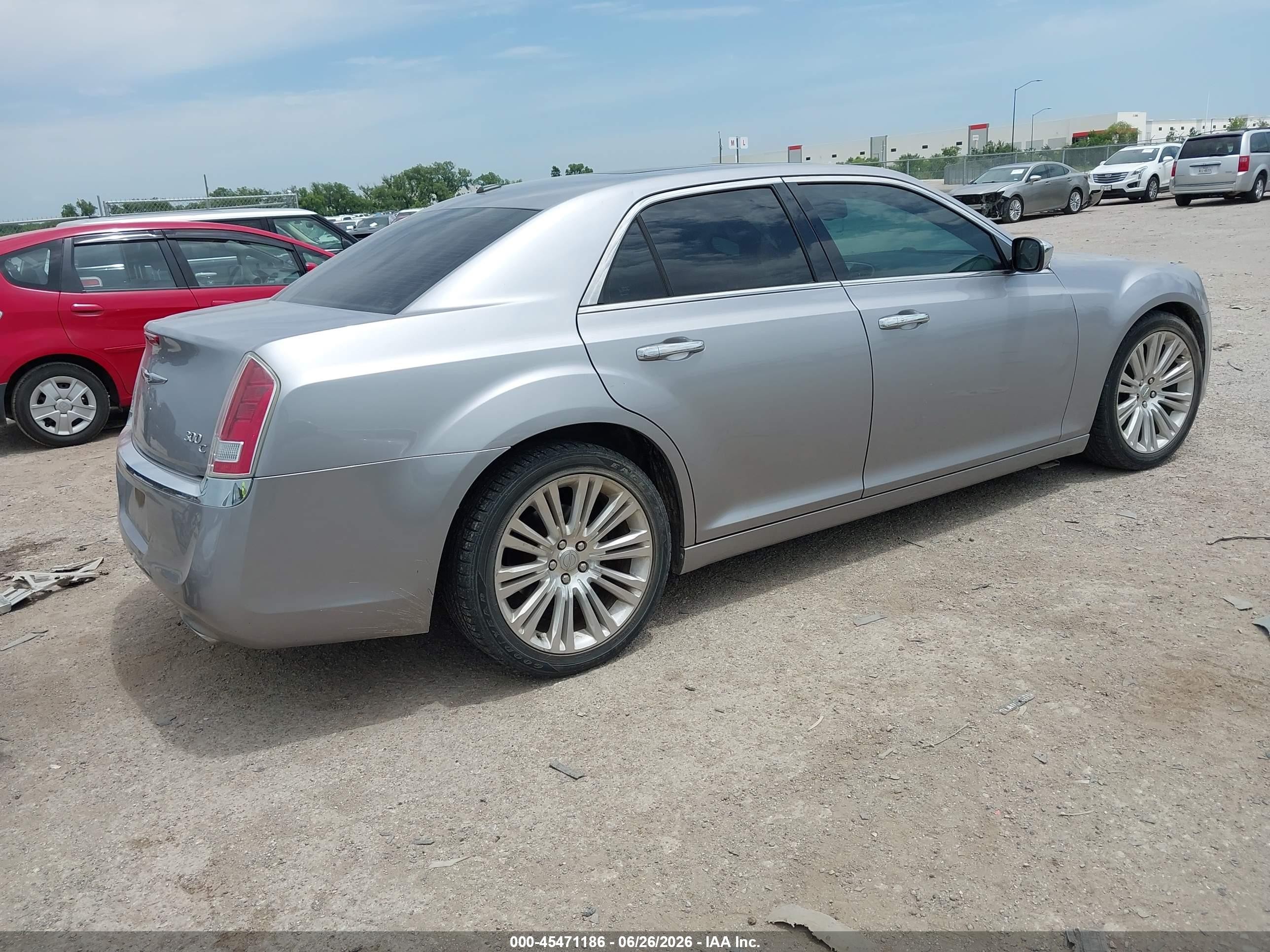 2013 Chrysler 300c   Silver vin: 2C3CCAEG7DH660798