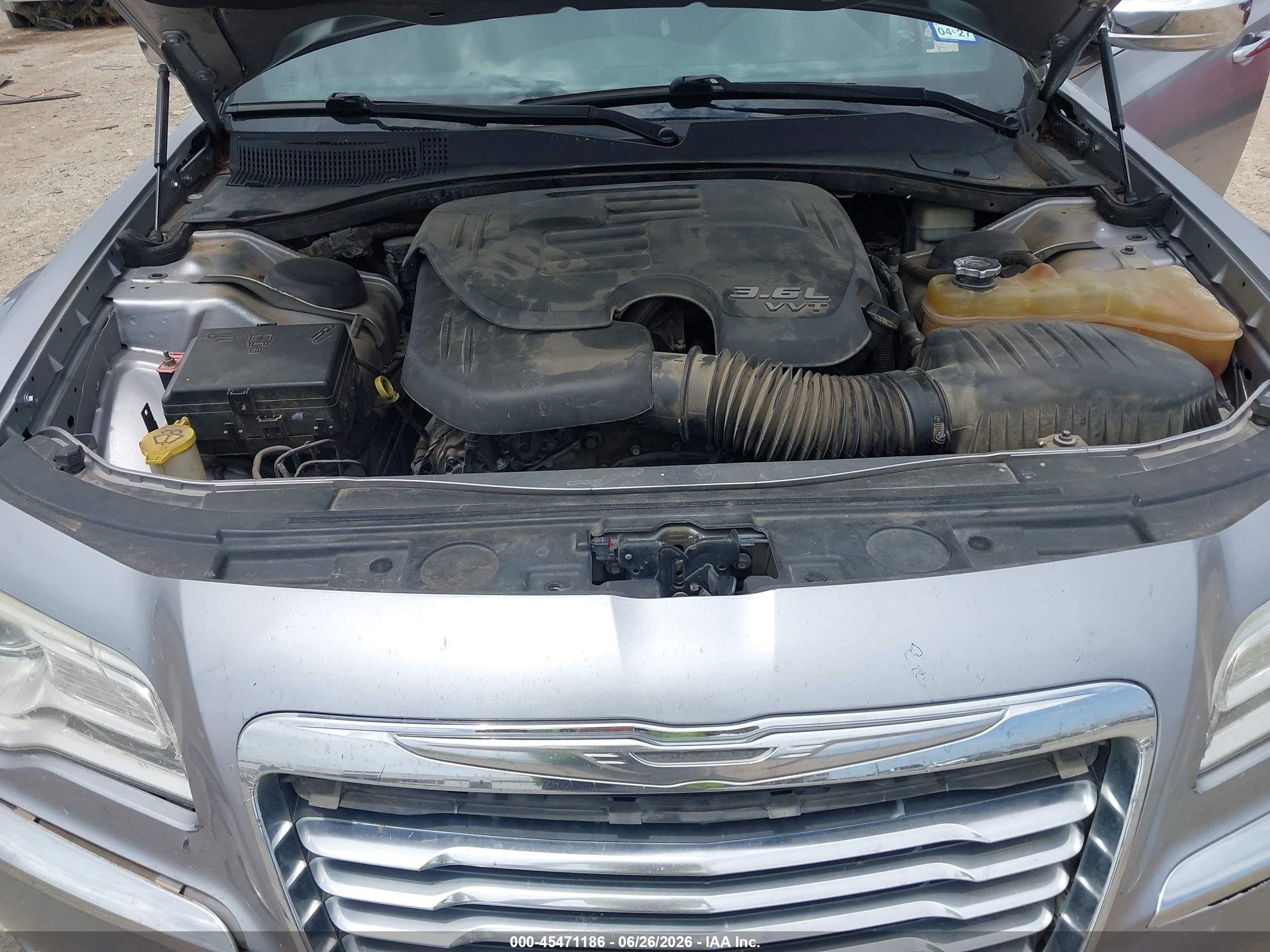 2013 Chrysler 300c   Silver vin: 2C3CCAEG7DH660798
