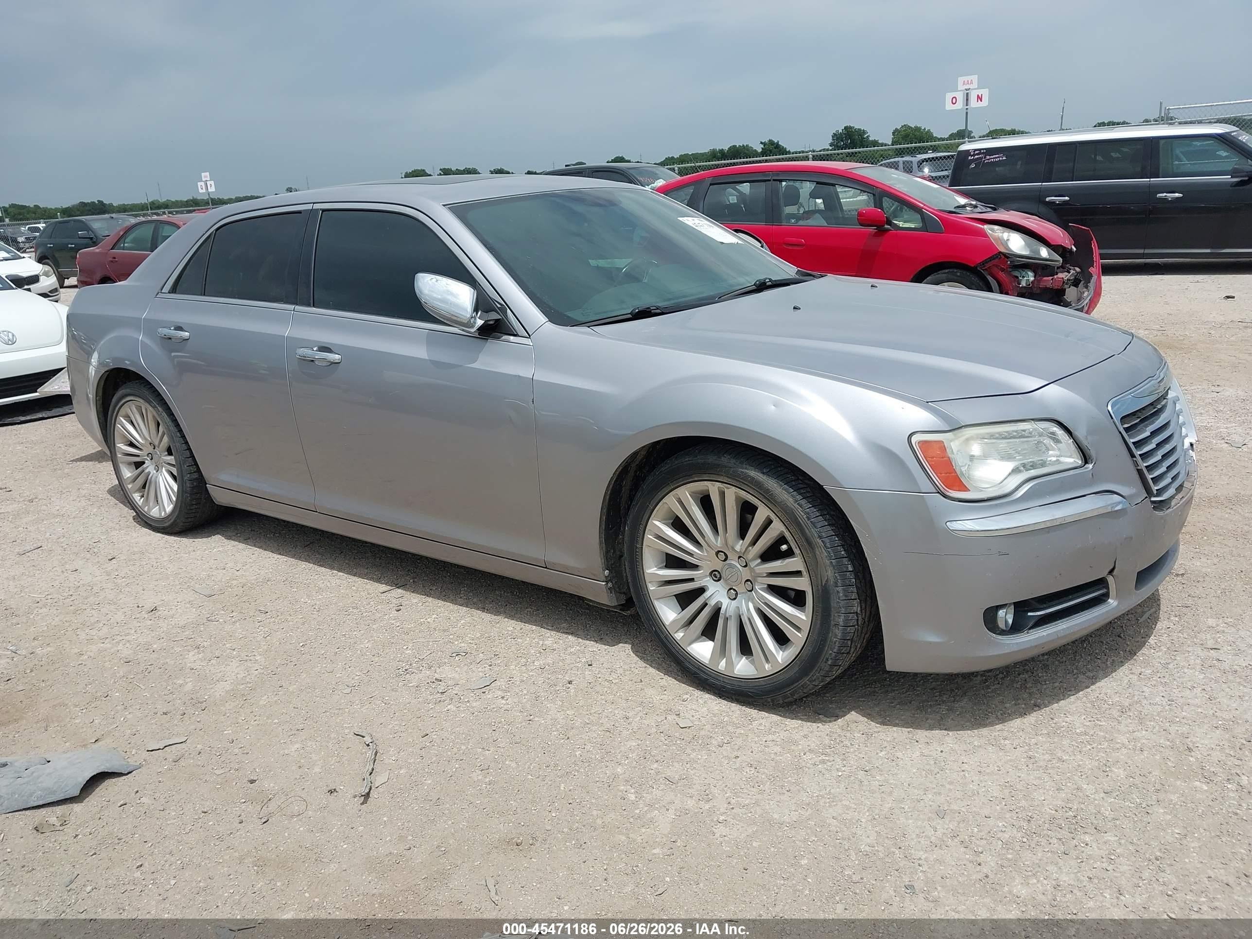 2013 Chrysler 300c   Silver vin: 2C3CCAEG7DH660798