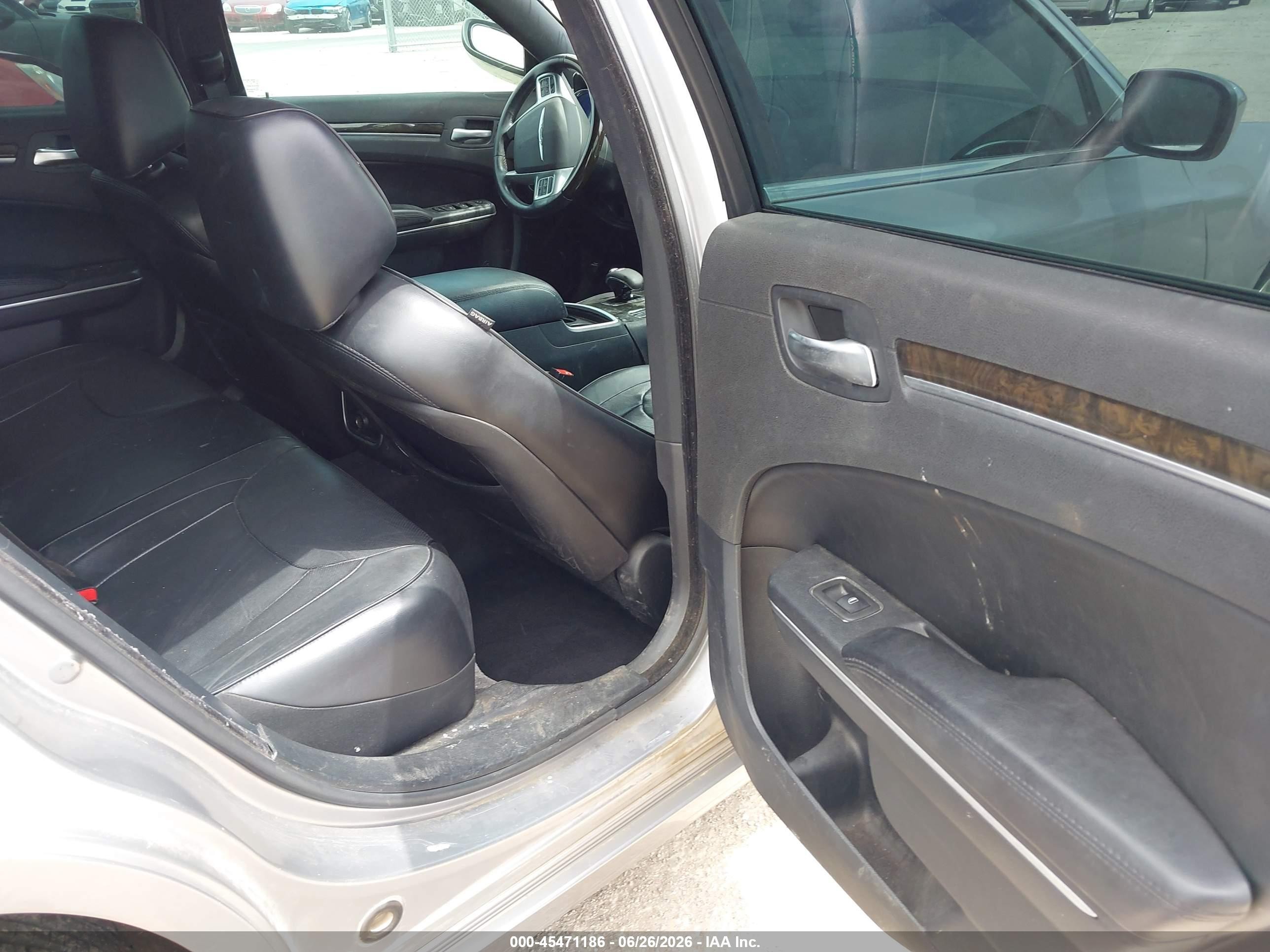 2013 Chrysler 300c   Silver vin: 2C3CCAEG7DH660798