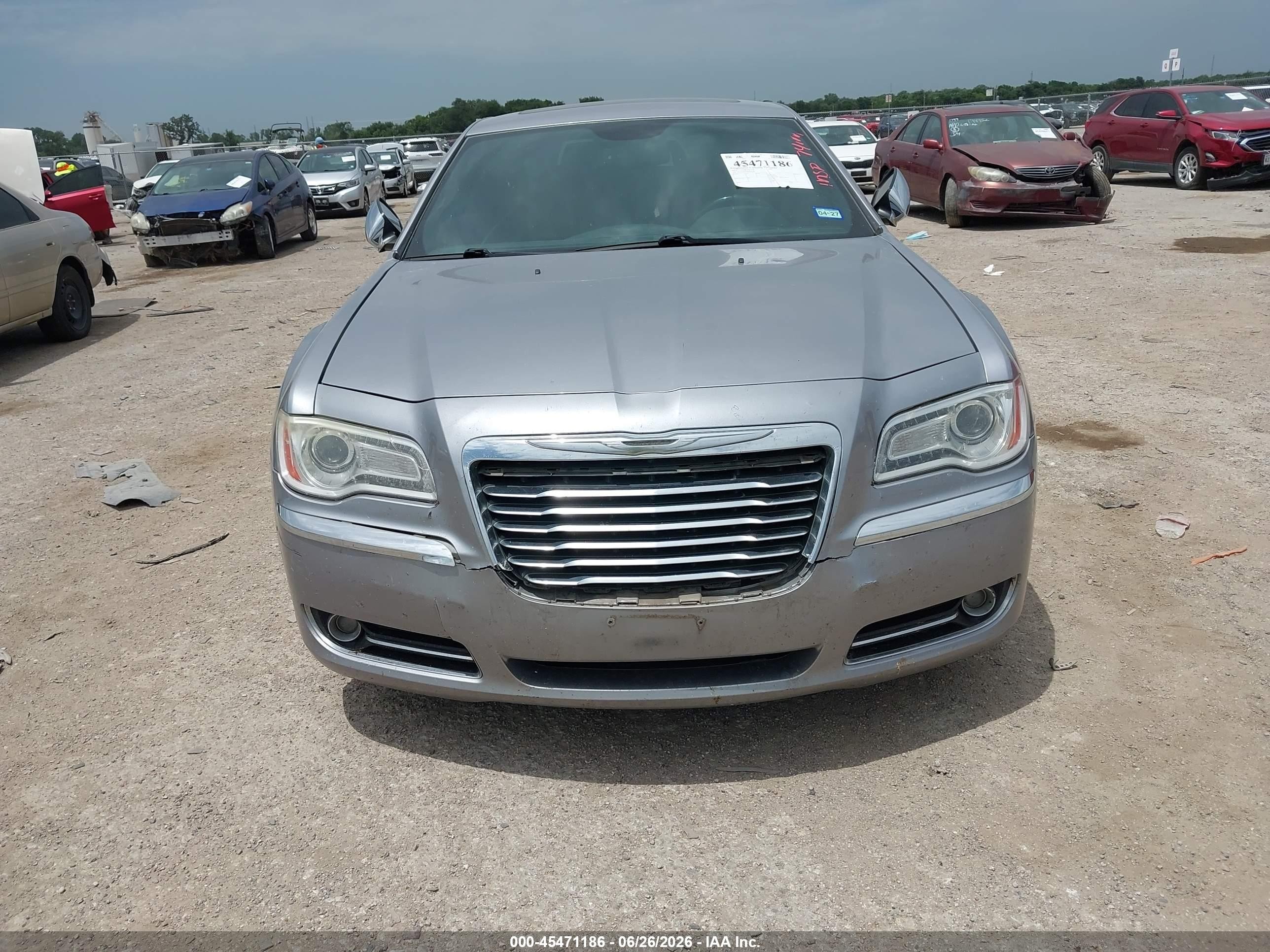 2013 Chrysler 300c   Silver vin: 2C3CCAEG7DH660798