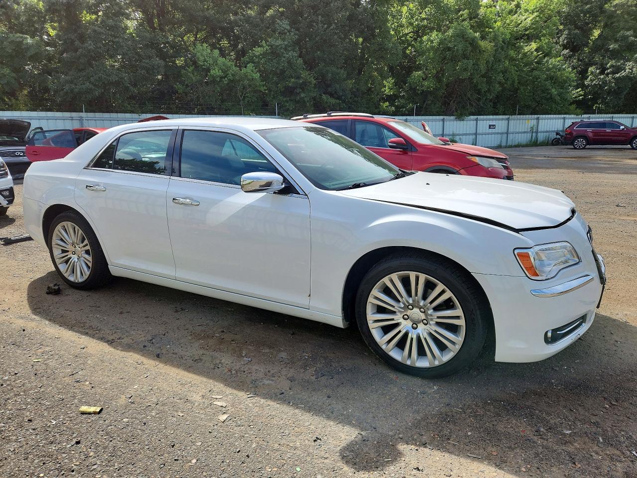 2014 Chrysler 300c Белый vin: 2C3CCAEG7EH148220