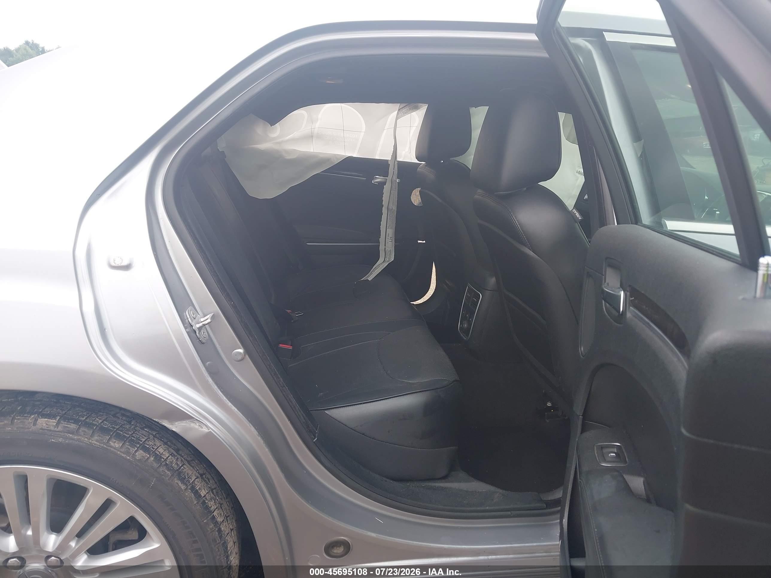 2014 Chrysler 300c   Gray vin: 2C3CCAEG8EH230991