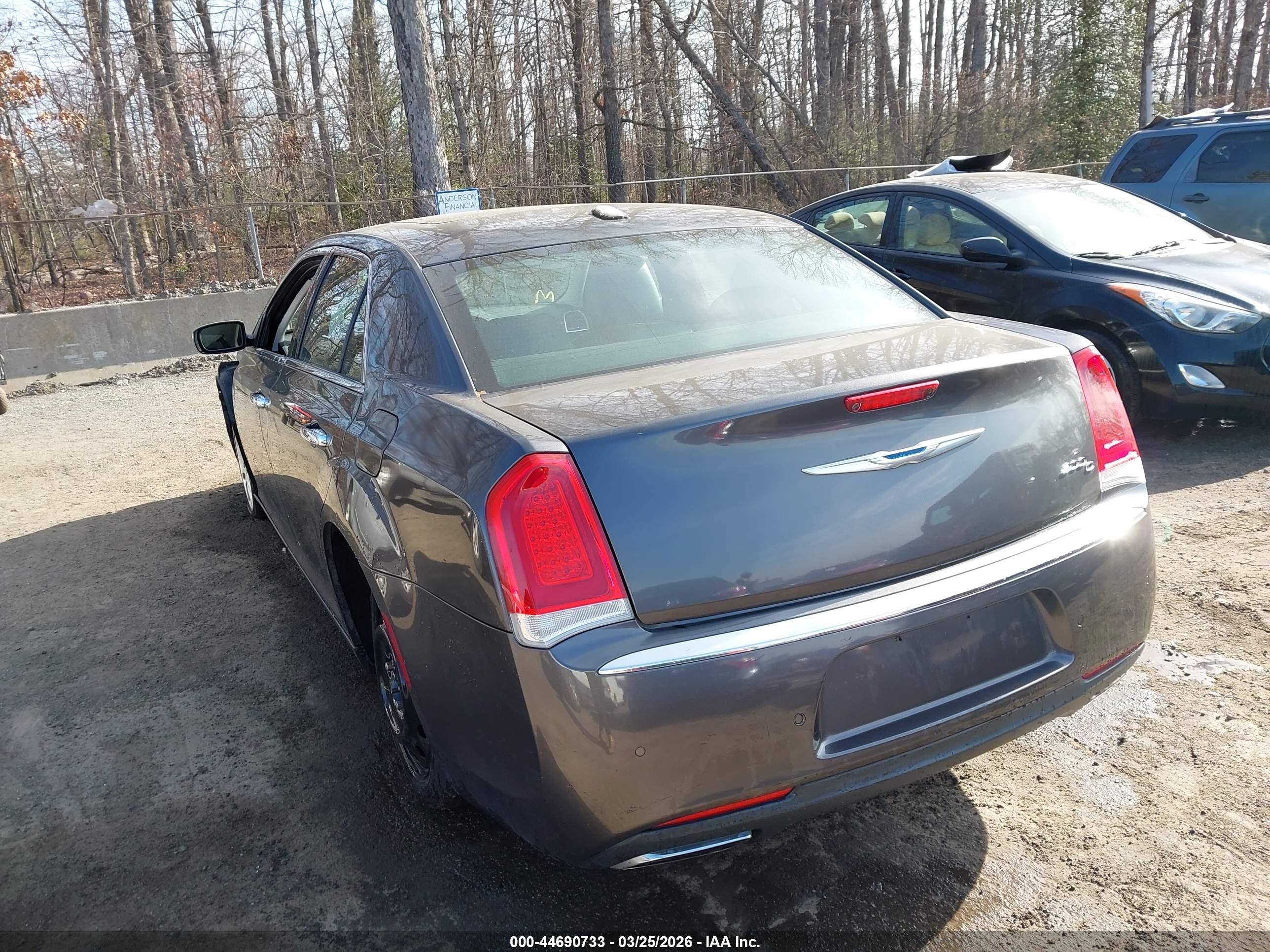 2017 Chrysler 300c   Gray vin: 2C3CCAEG8HH579718