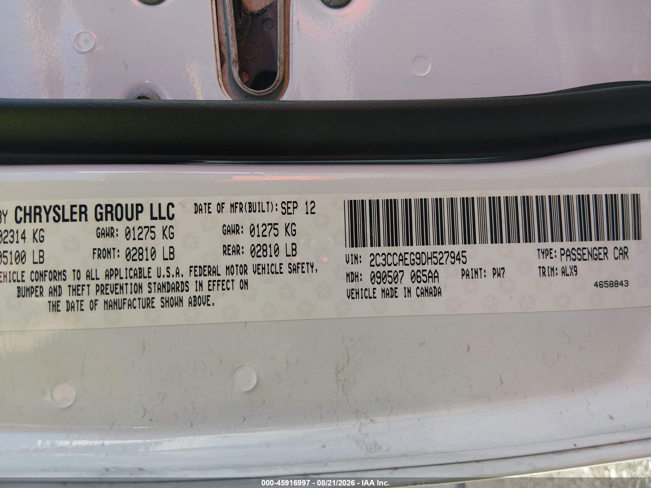 2013 Chrysler 300c   White vin: 2C3CCAEG9DH527945
