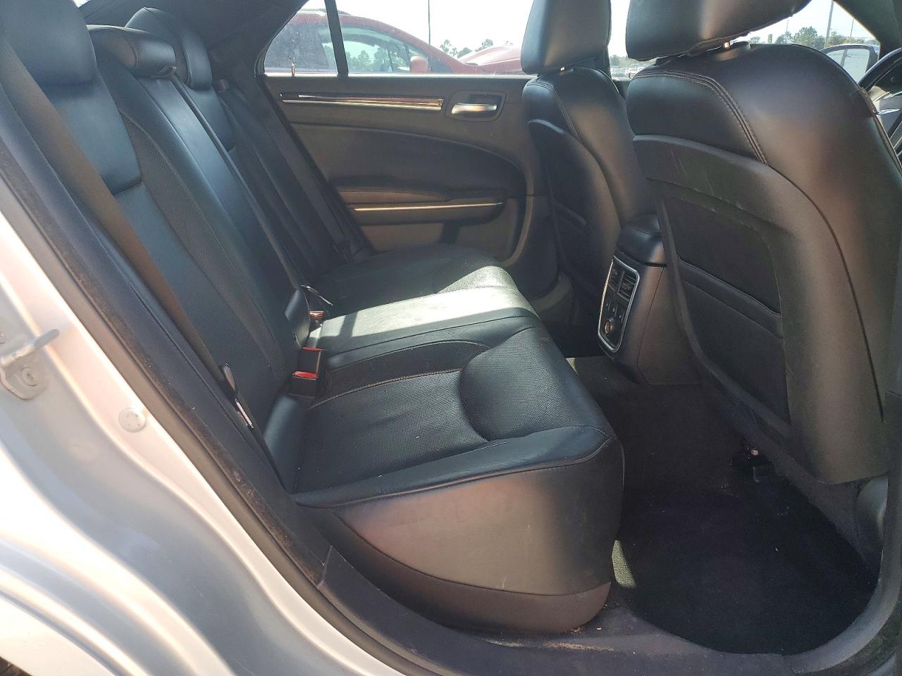 2013 Chrysler 300c Turquoise vin: 2C3CCAEG9DH613238