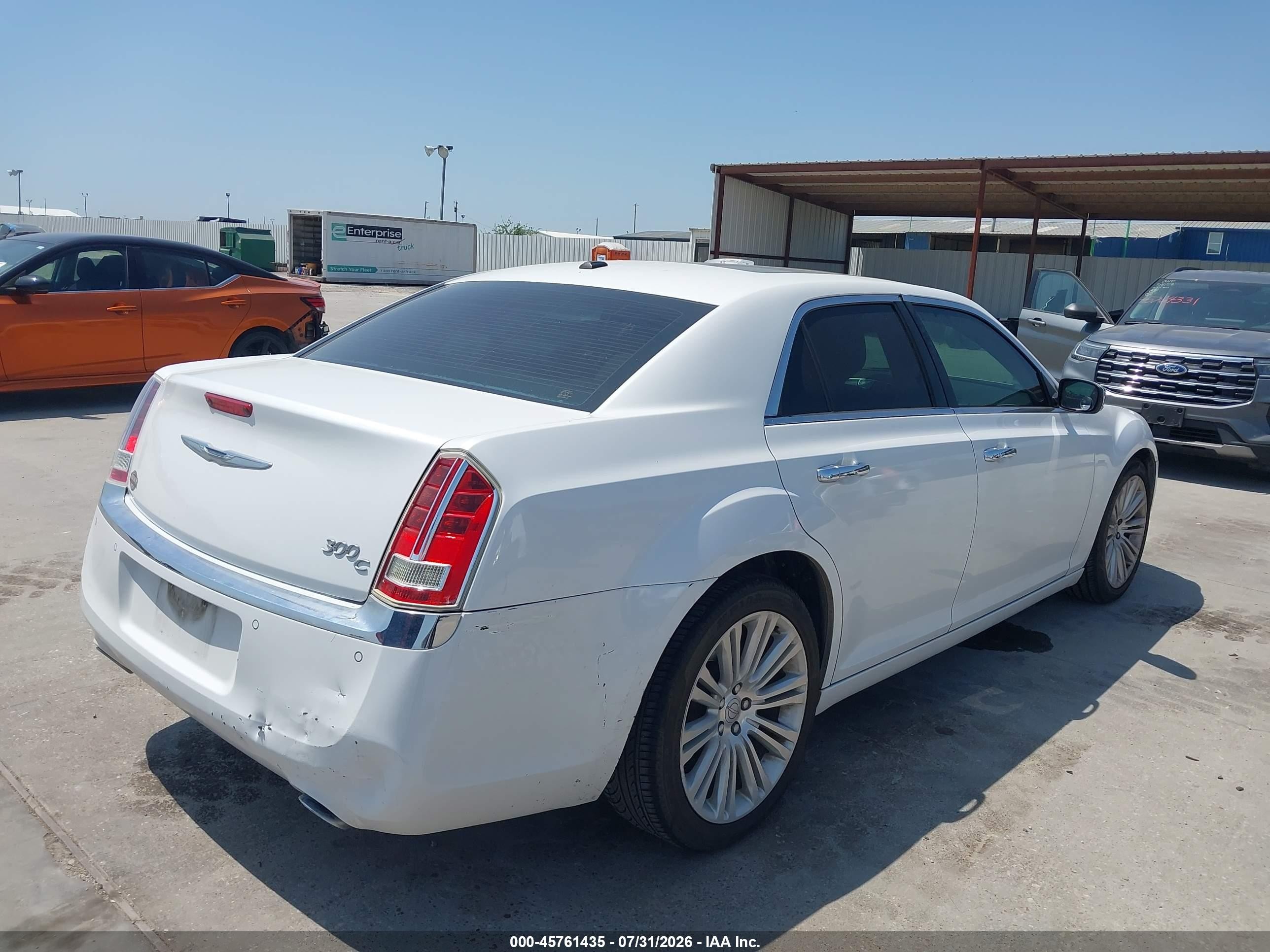 2014 Chrysler 300c   White vin: 2C3CCAEG9EH165066