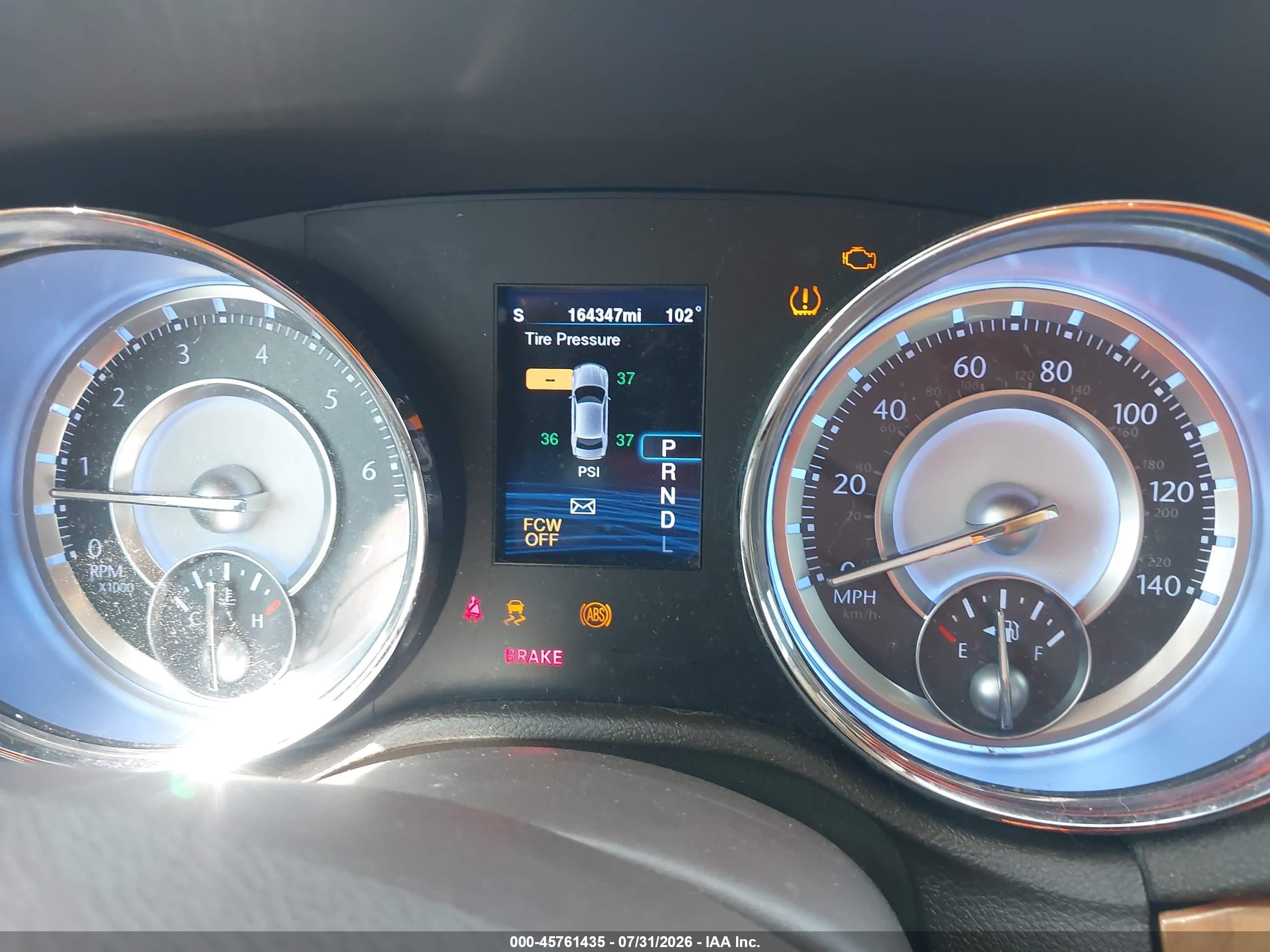 2014 Chrysler 300c   White vin: 2C3CCAEG9EH165066